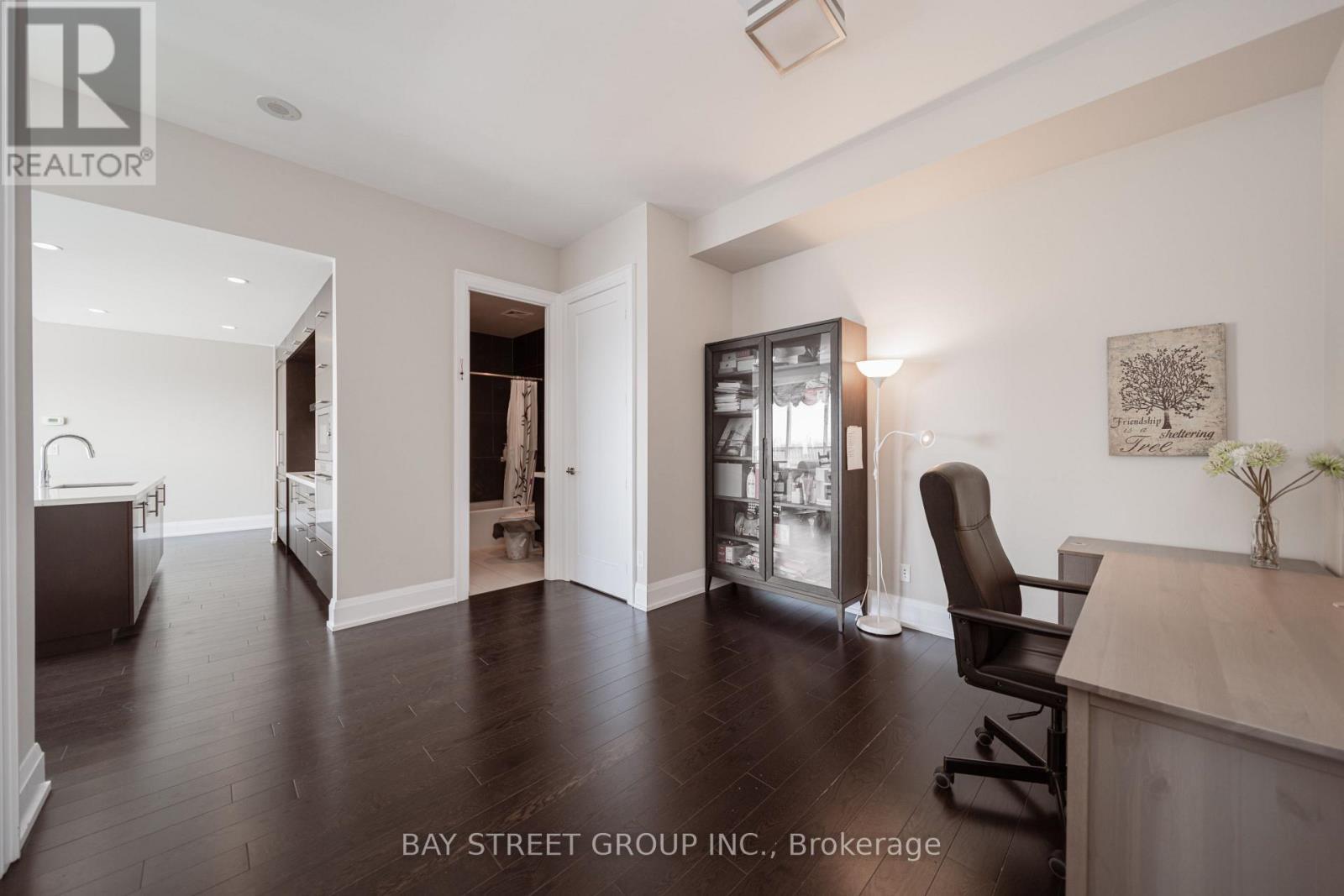 3301 - 2 Anndale Drive, Toronto, ON - Indoor Photo Showing Office