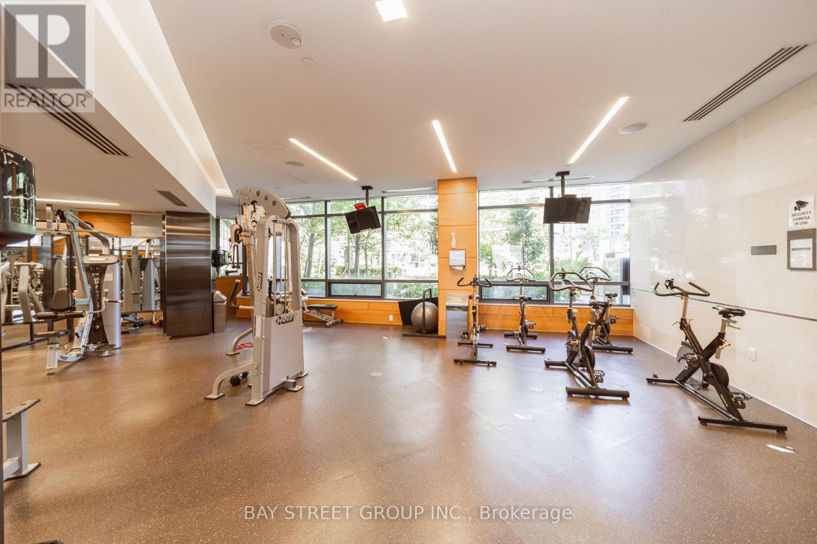 3301 - 2 Anndale Drive, Toronto, ON - Indoor Photo Showing Gym Room