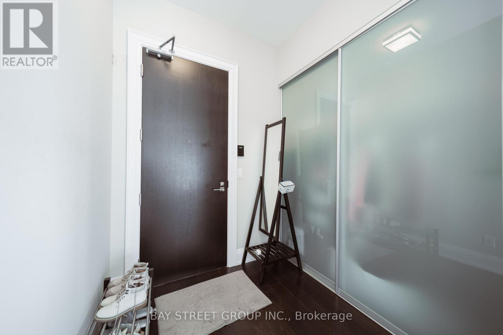 3301 - 2 Anndale Drive, Toronto, ON - Indoor Photo Showing Other Room