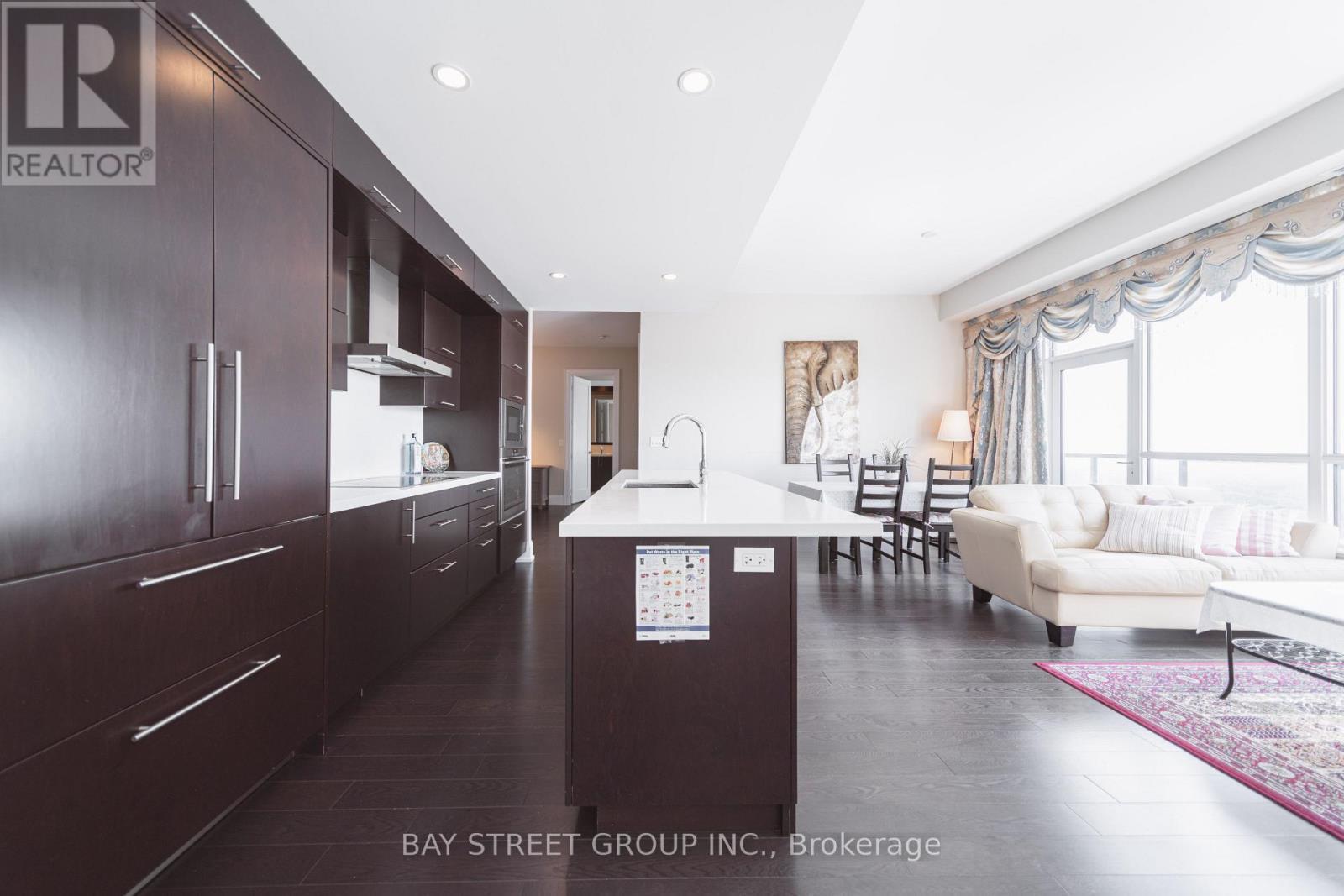 3301 - 2 Anndale Drive, Toronto, ON - Indoor