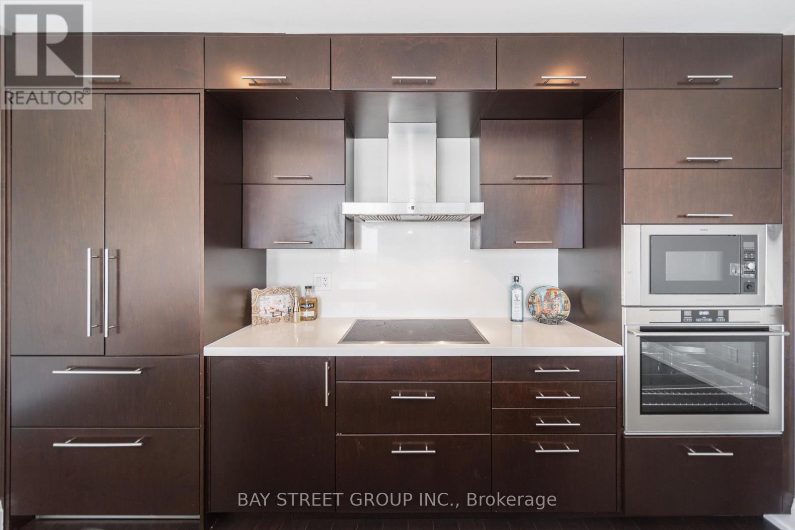 3301 - 2 Anndale Drive, Toronto, ON - Indoor Photo Showing Kitchen