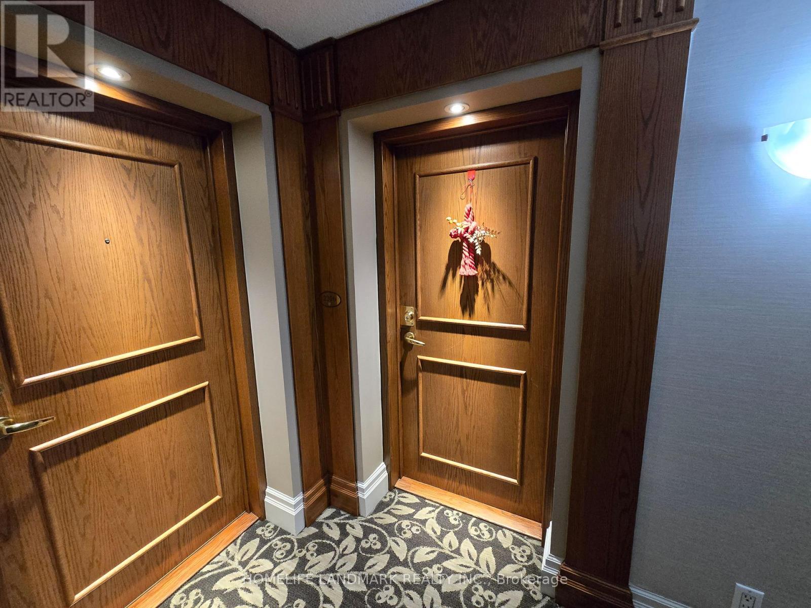 2206 - 1 Lee Centre Drive, Toronto, ON - Indoor Photo Showing Other Room