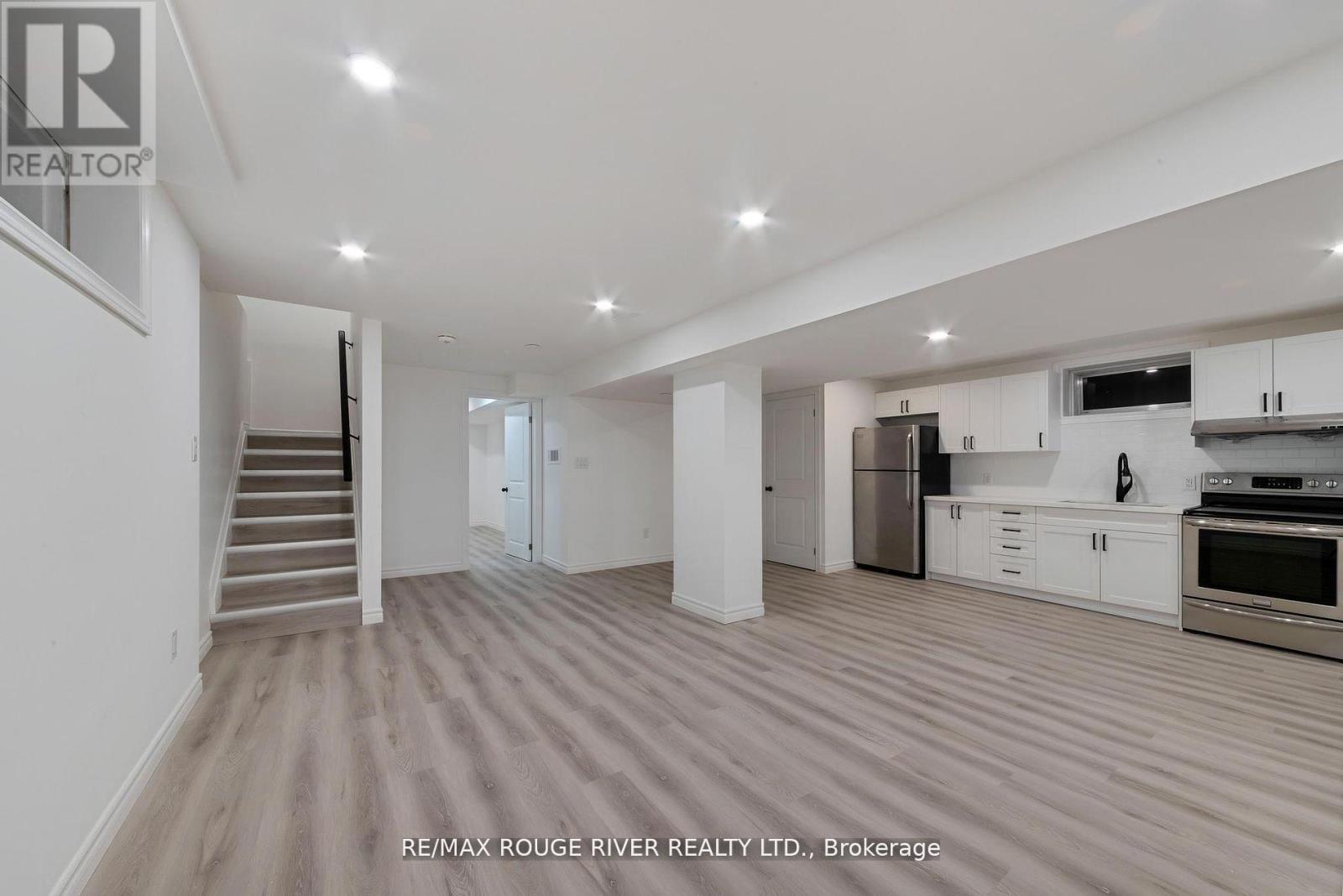 222 B Hibbert Avenue, Oshawa, ON - Indoor Photo Showing Other Room