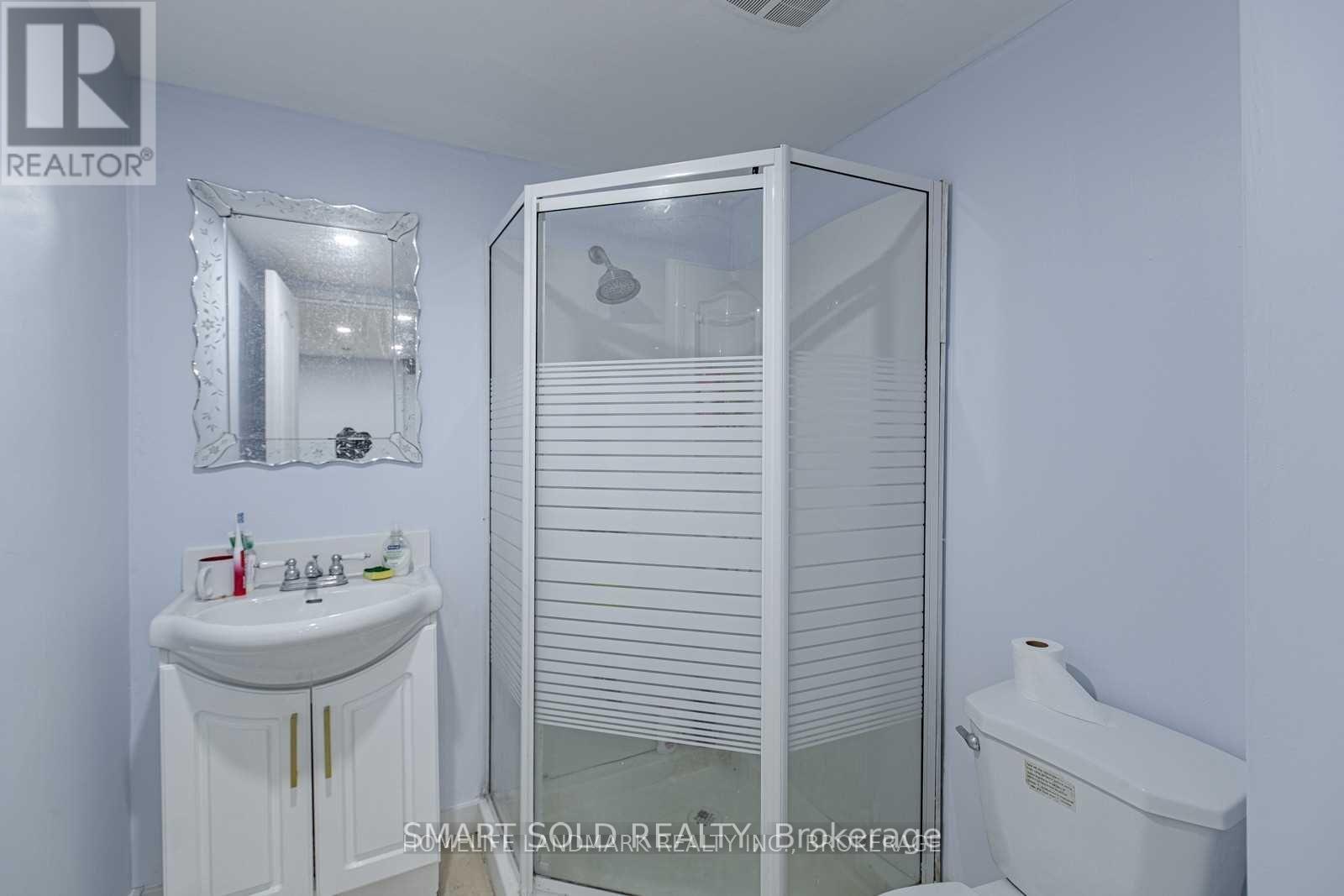 146 Placentia Boulevard, Toronto, ON - Indoor Photo Showing Bathroom