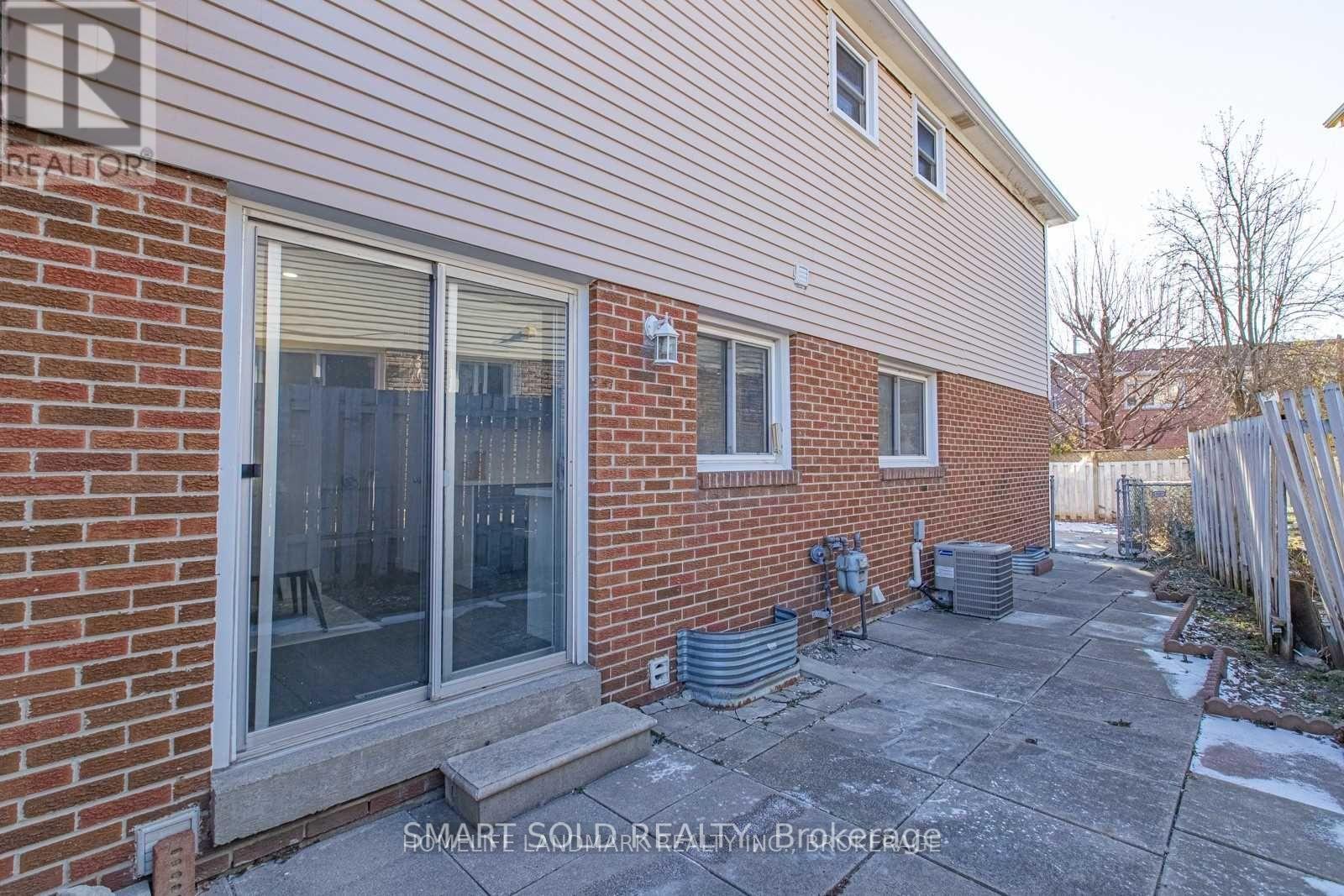 146 Placentia Boulevard, Toronto, ON - Outdoor With Exterior