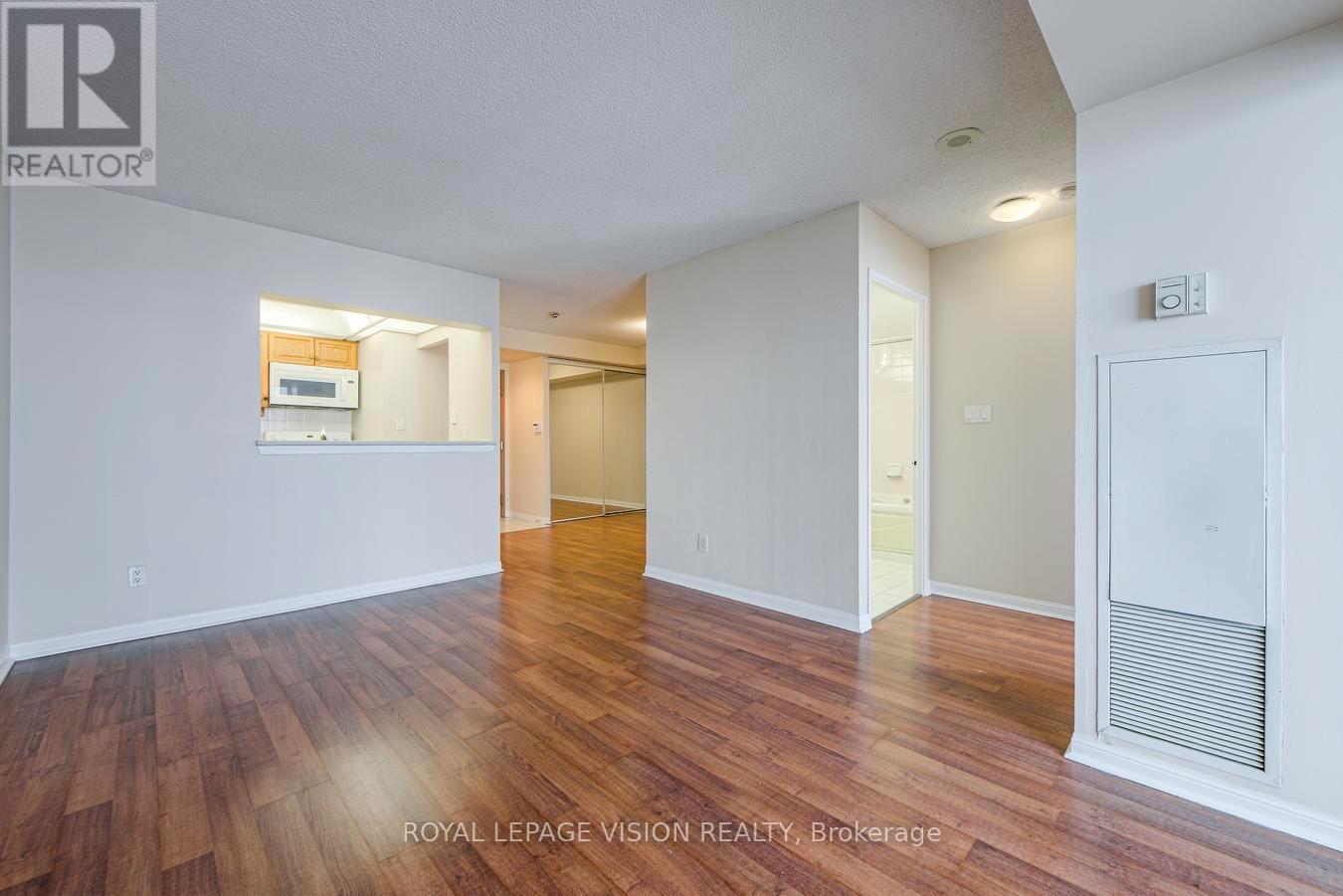 2015 - 88 Corporate Drive, Toronto, ON - Indoor Photo Showing Other Room