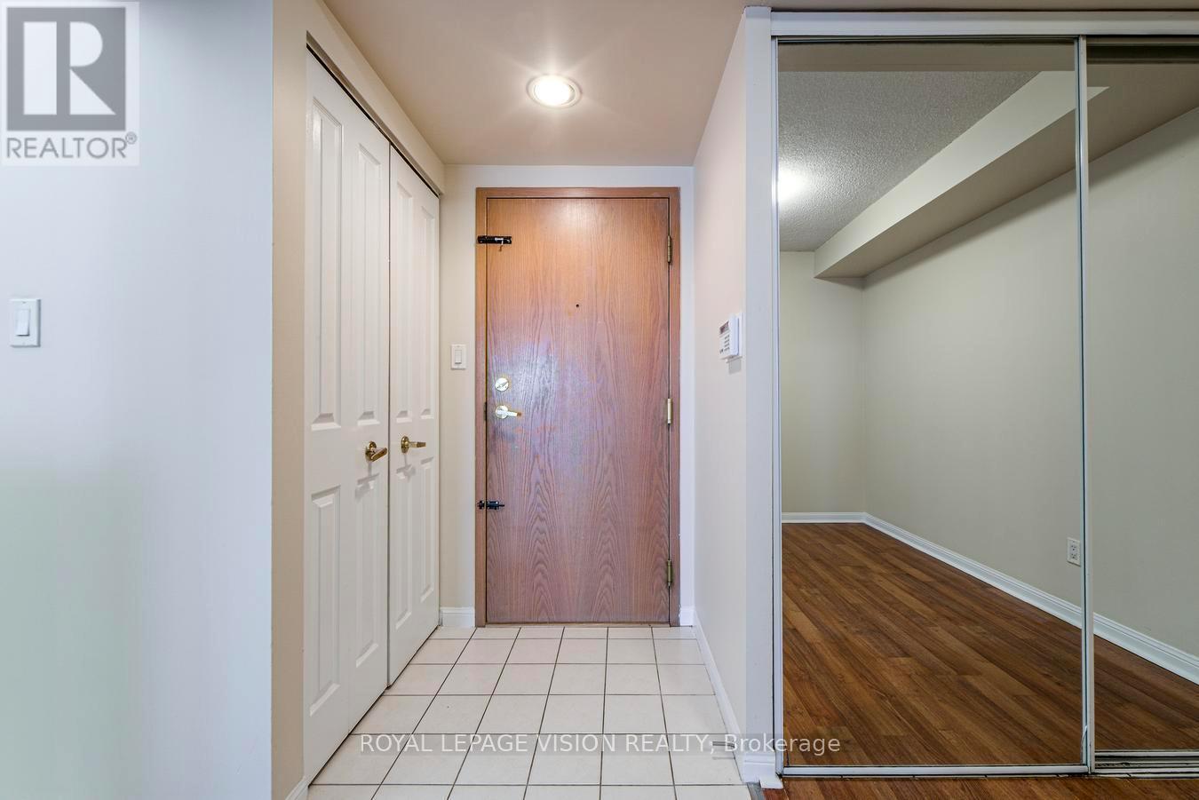 2015 - 88 Corporate Drive, Toronto, ON - Indoor Photo Showing Other Room