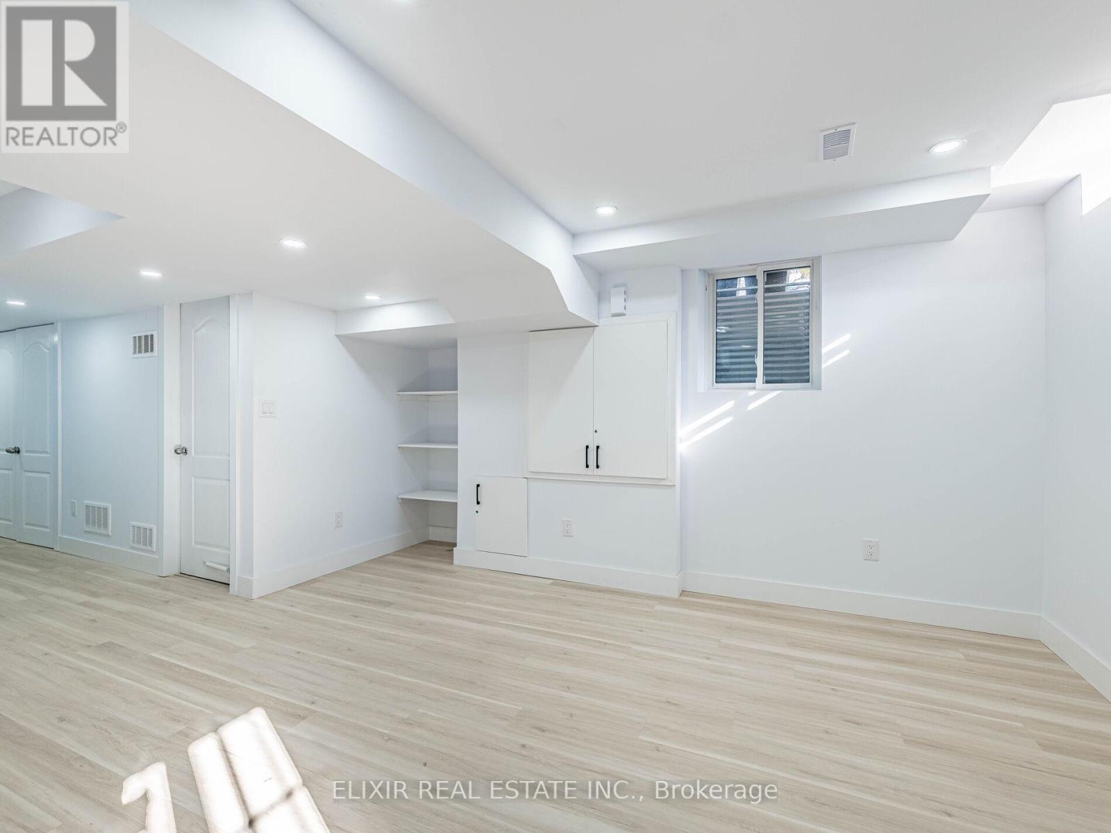 20 Penn Drive, Brampton, ON - Indoor