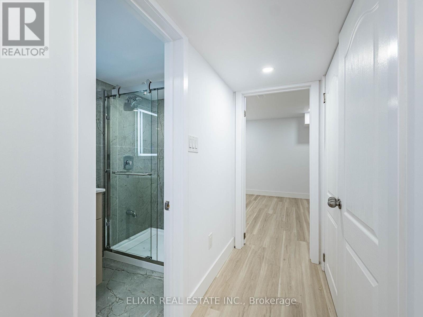 20 Penn Drive, Brampton, ON - Indoor Photo Showing Other Room