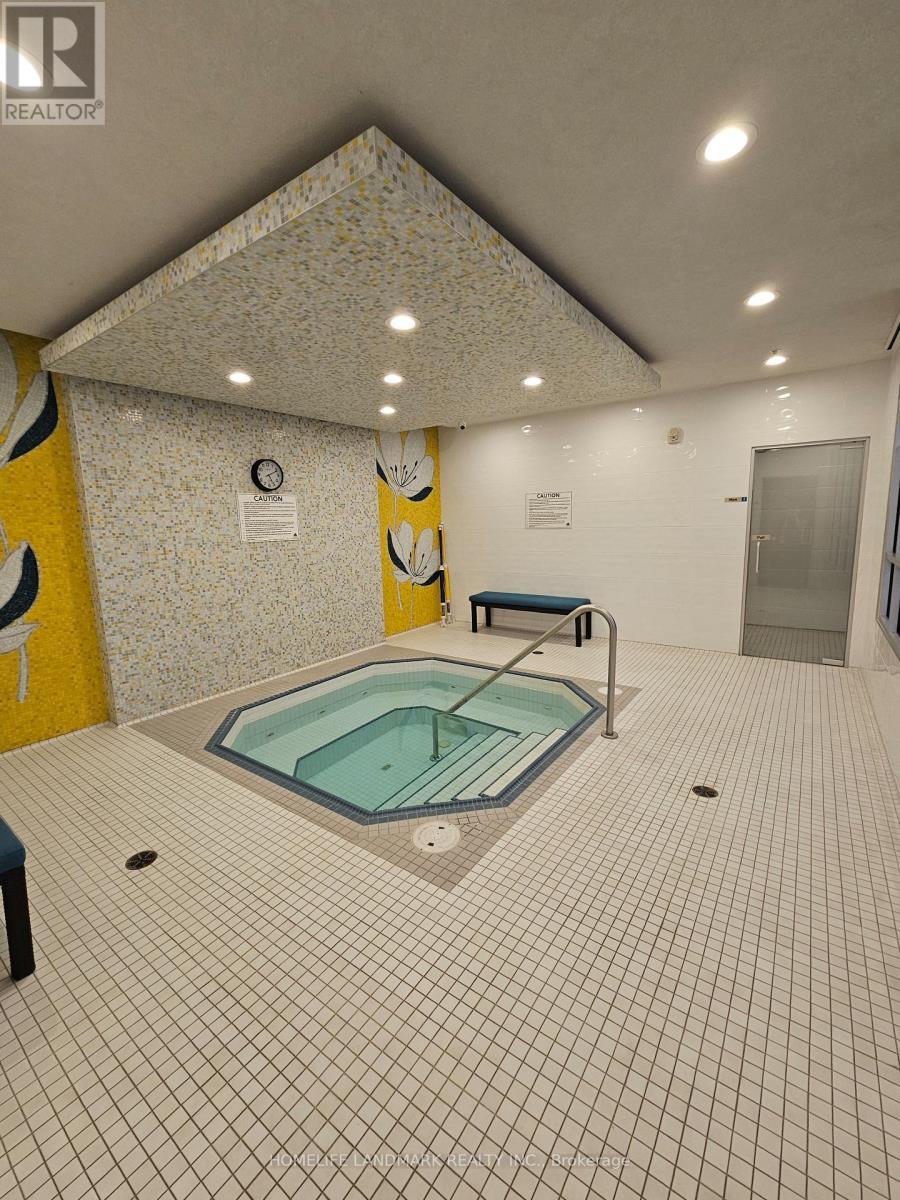 611 - 372 Highway 7 East Road E, Richmond Hill, ON - Indoor Photo Showing Other Room With In Ground Pool