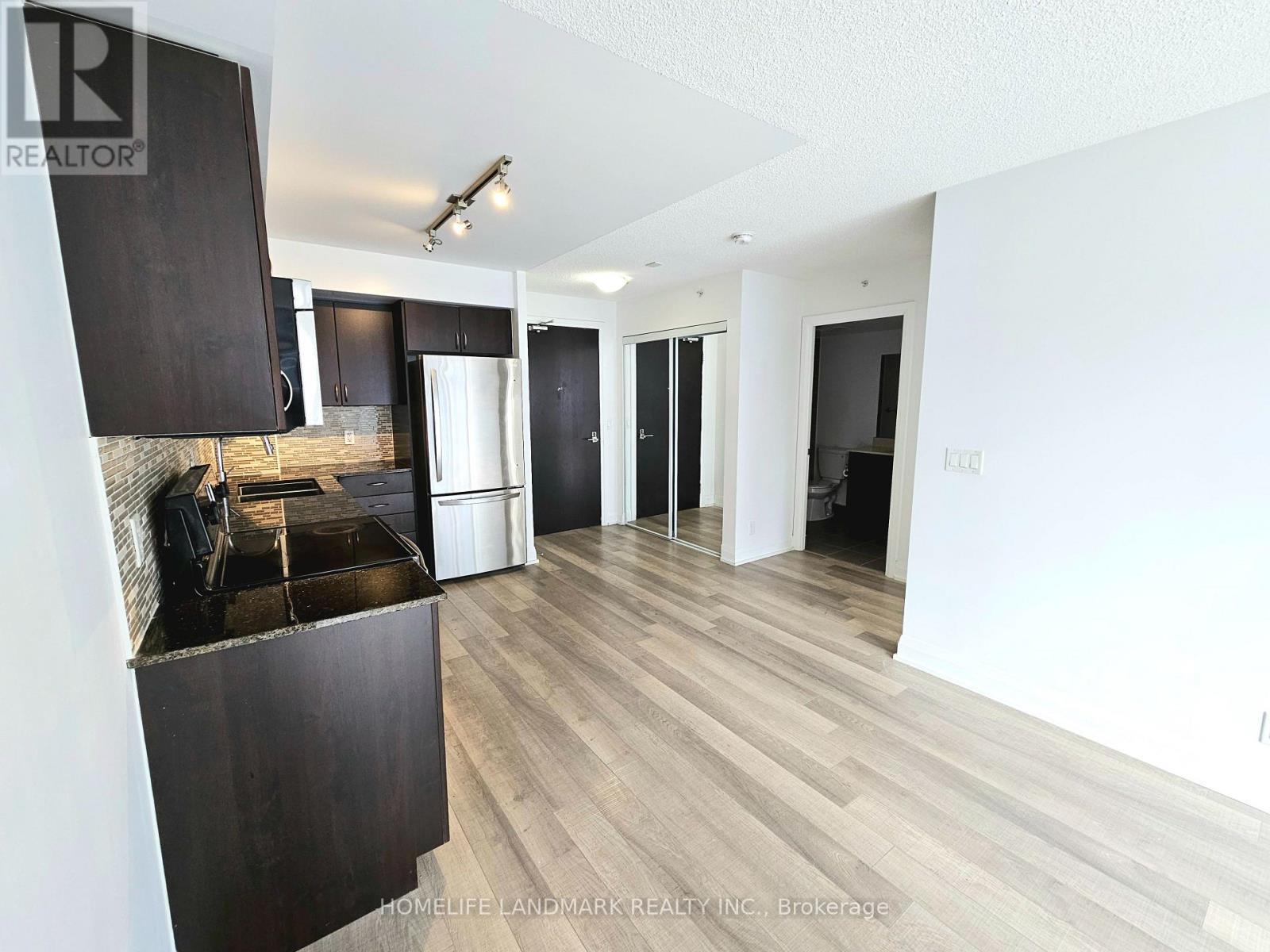 611 - 372 Highway 7 East Road E, Richmond Hill, ON - Indoor Photo Showing Other Room