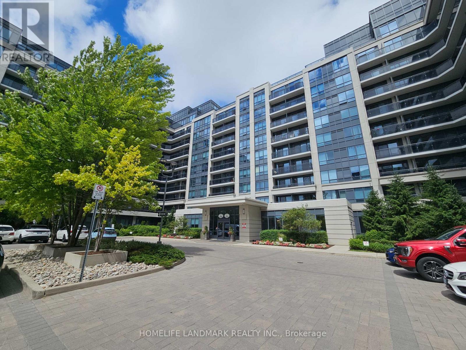 611 - 372 Highway 7 East Road E, Richmond Hill, ON - Outdoor With Balcony With Facade