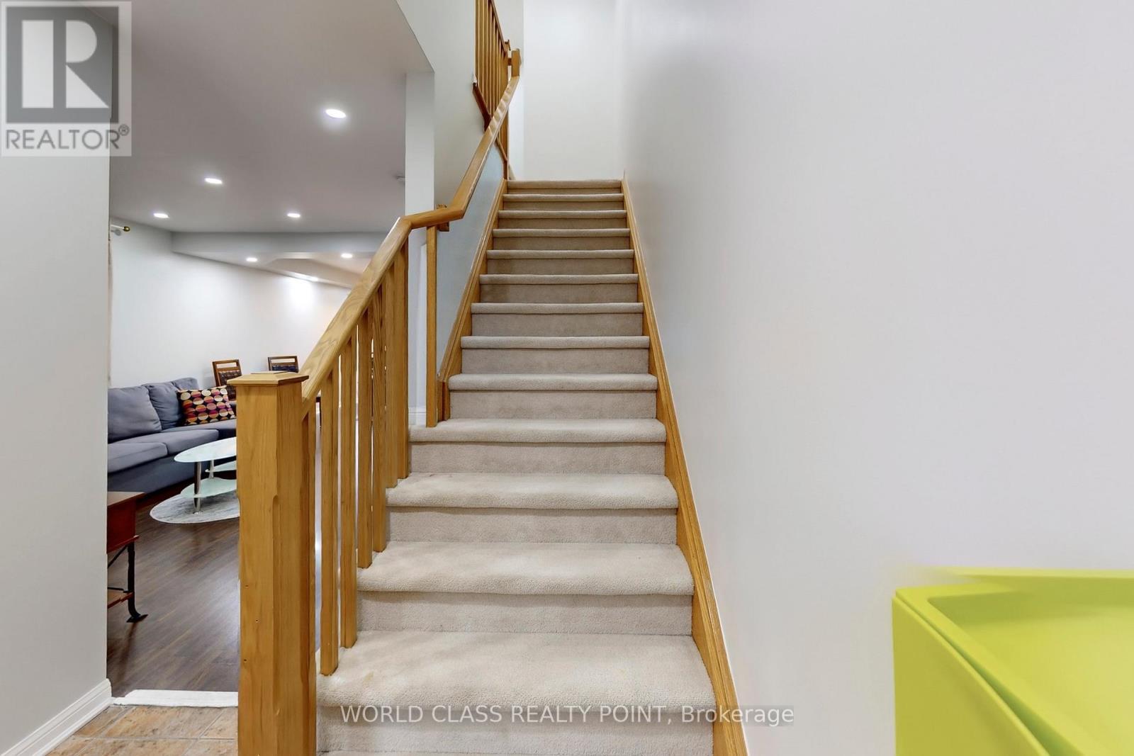 382 Pringle Avenue, Milton, ON - Indoor Photo Showing Other Room