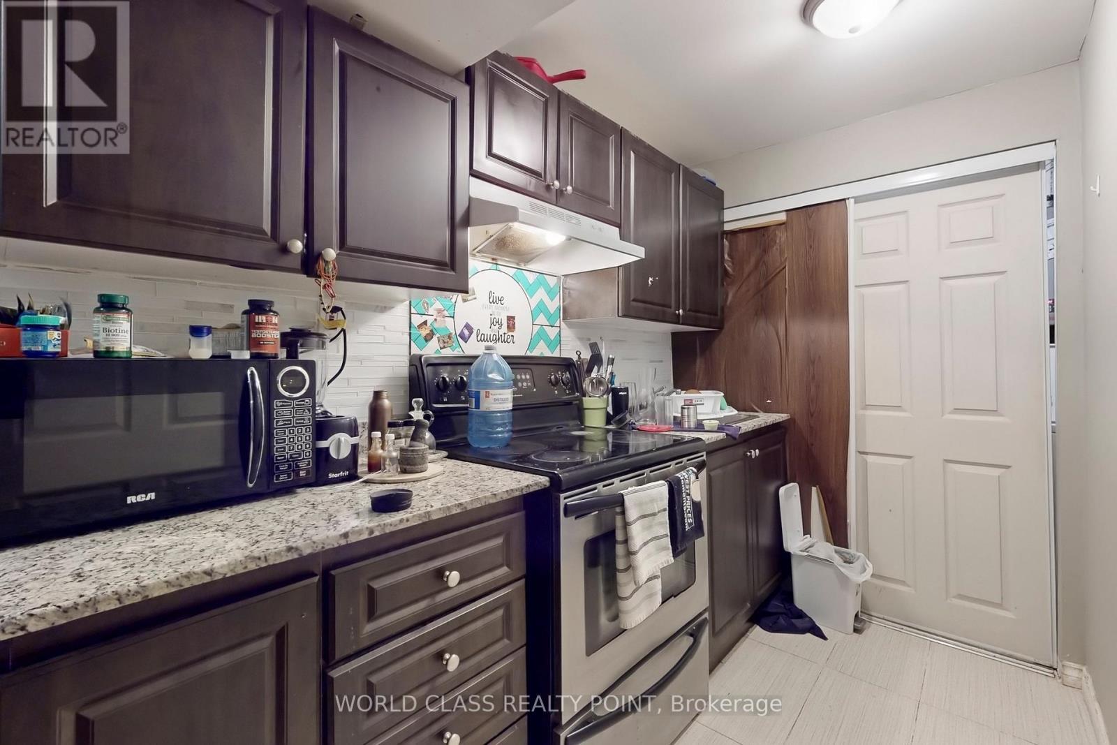 382 Pringle Avenue, Milton, ON - Indoor Photo Showing Kitchen