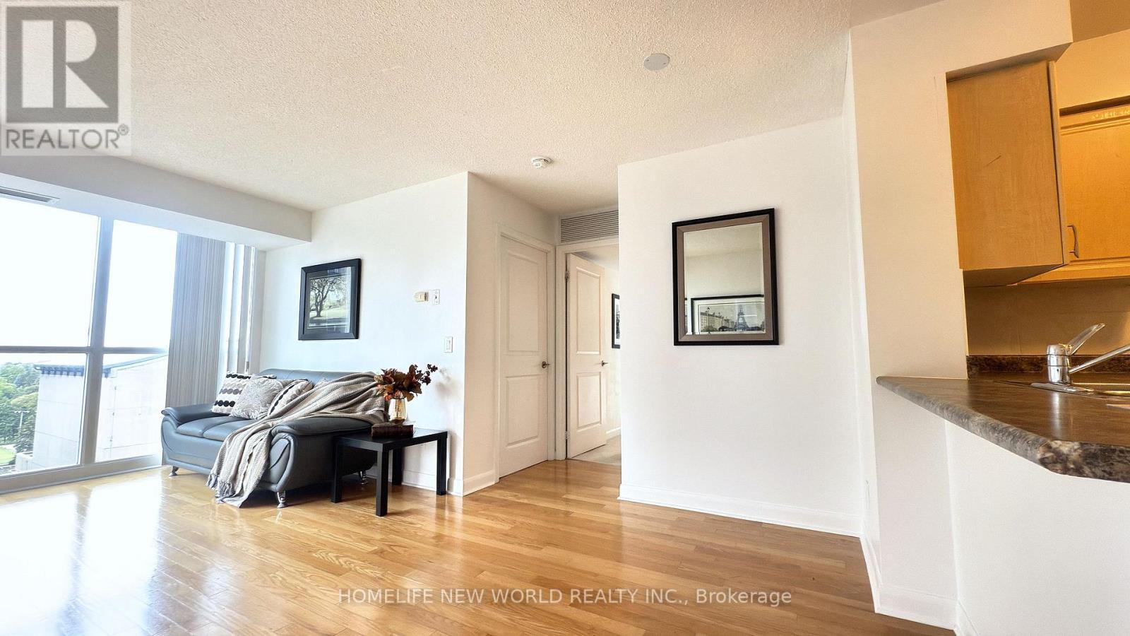 1209 - 4978 Yonge Street, Toronto, ON - Indoor