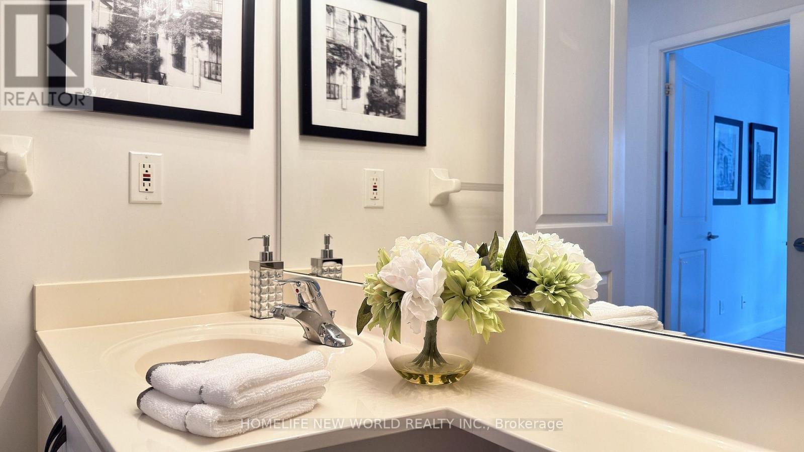 1209 - 4978 Yonge Street, Toronto, ON - Indoor Photo Showing Bathroom