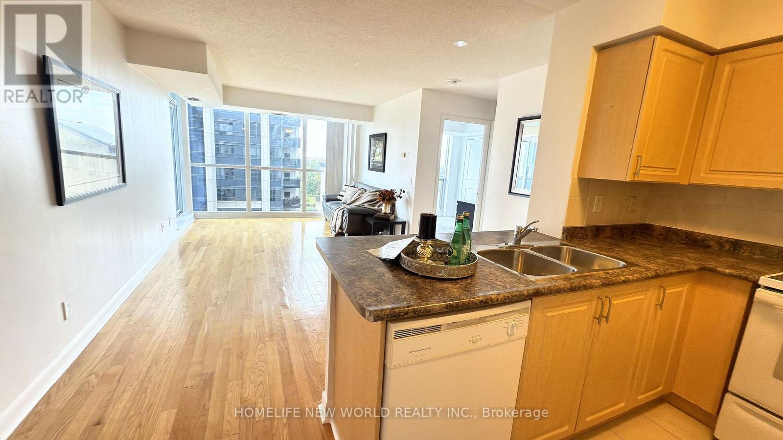 1209 - 4978 Yonge Street, Toronto, ON - Indoor Photo Showing Kitchen With Double Sink