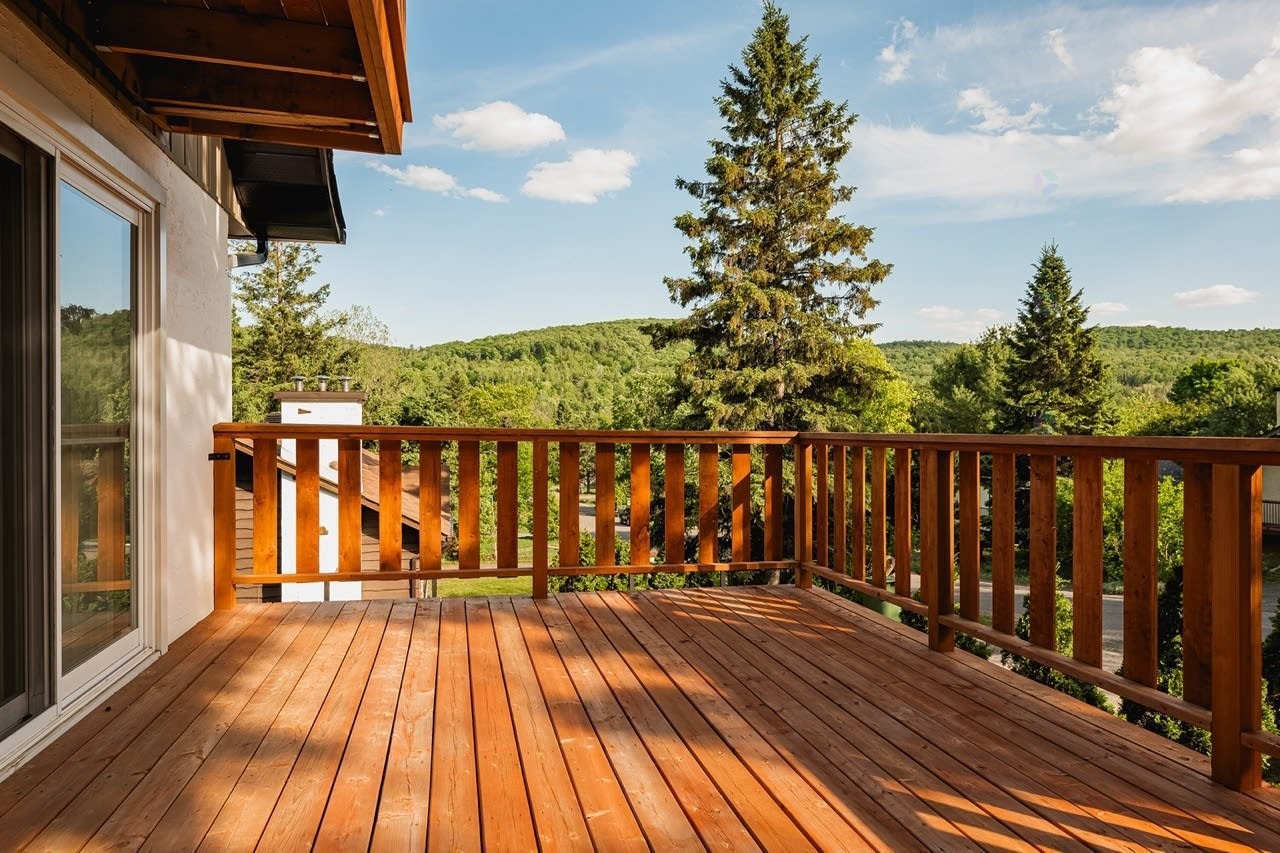 Balcony - 876 Rue Principale, Saint-Sauveur, QC - Outdoor With Exterior