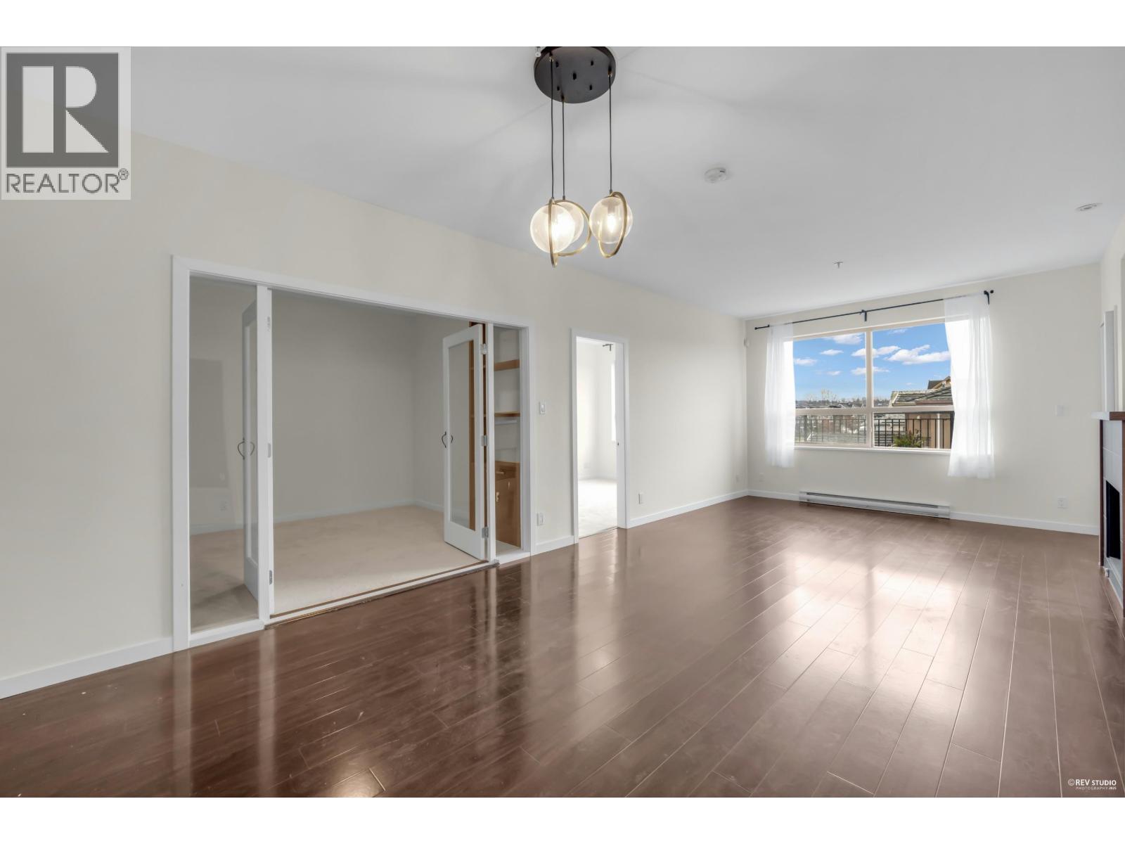 210 288 Hampton Street, New Westminster, BC - Indoor Photo Showing Other Room