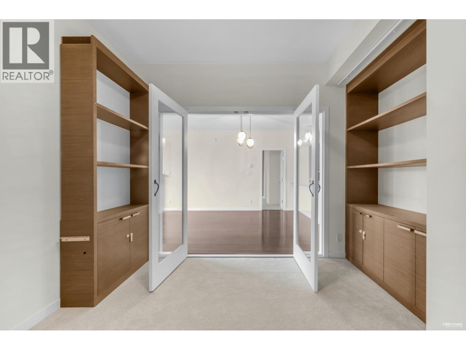 210 288 Hampton Street, New Westminster, BC - Indoor Photo Showing Other Room