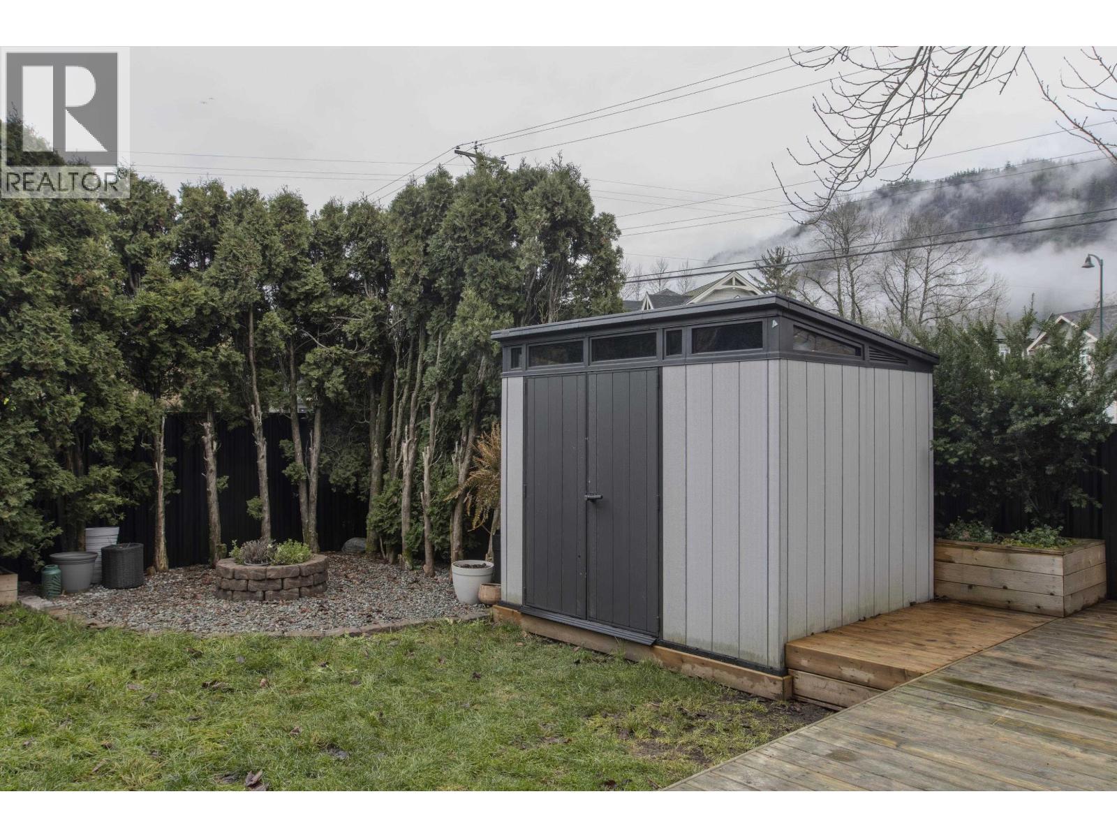 33 1500 Judd Road, Squamish, BC - Outdoor