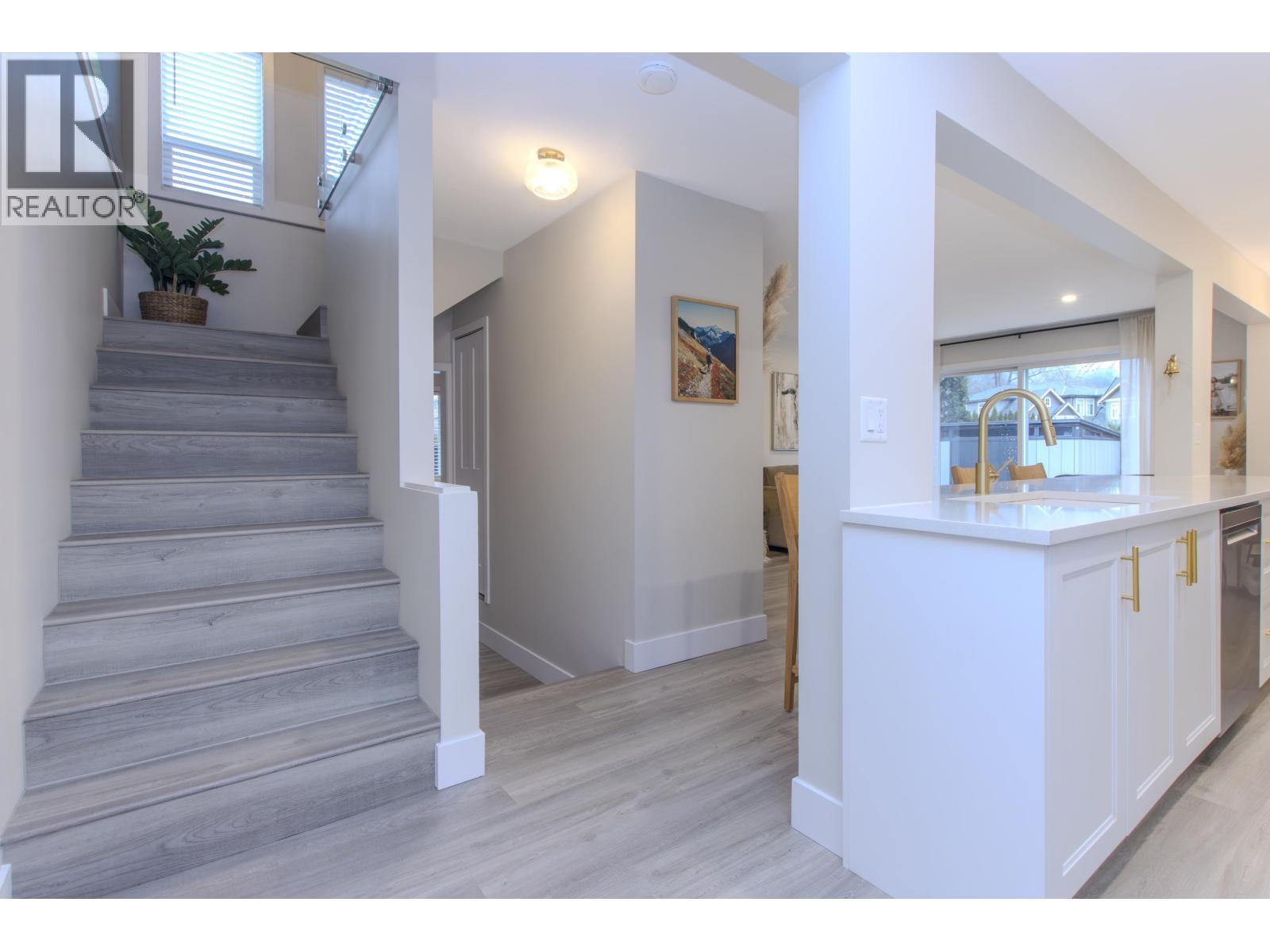 33 1500 Judd Road, Squamish, BC - Indoor Photo Showing Other Room