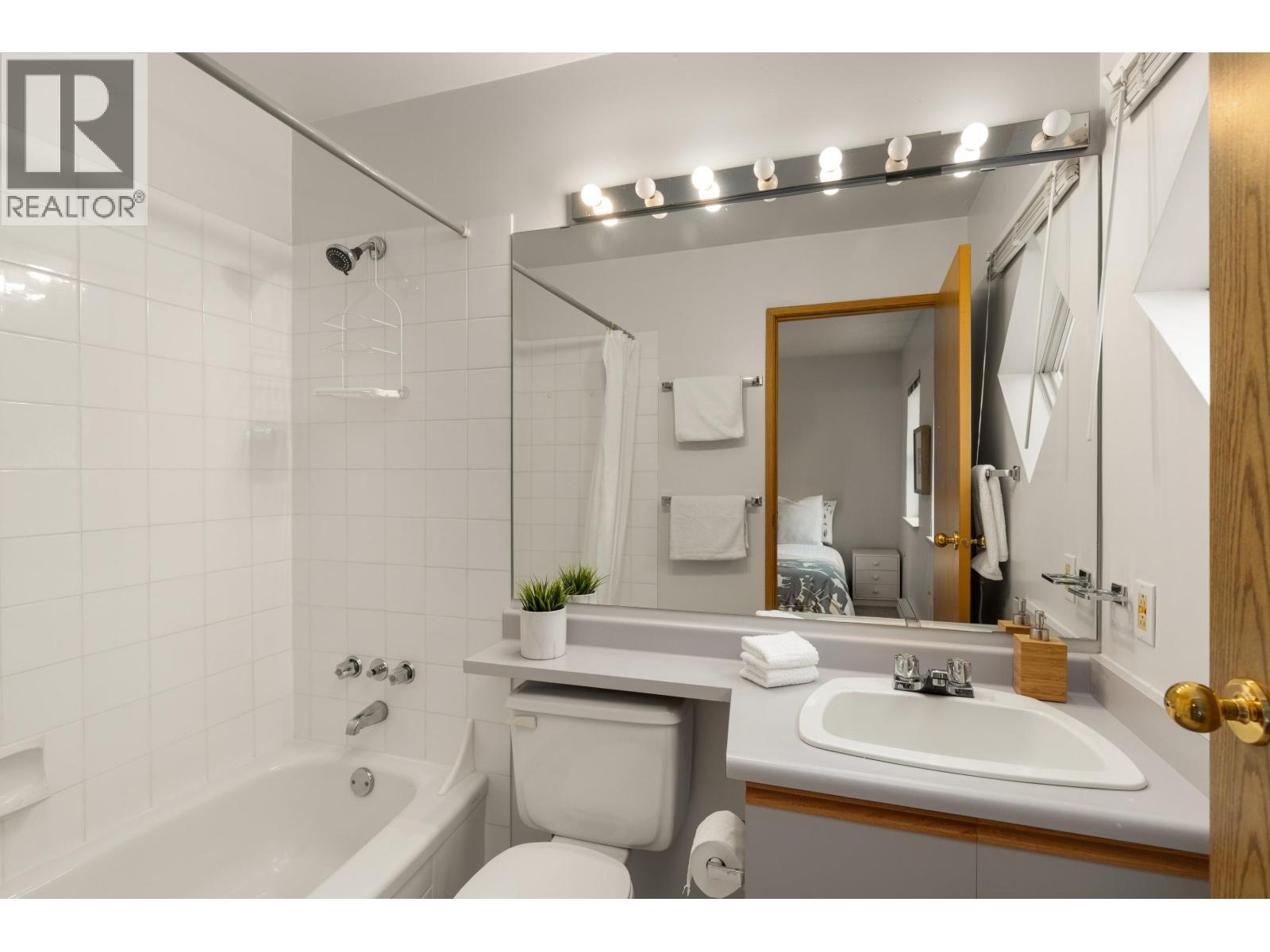 4 2134 Timber Ridge, Whistler, BC - Indoor Photo Showing Bathroom