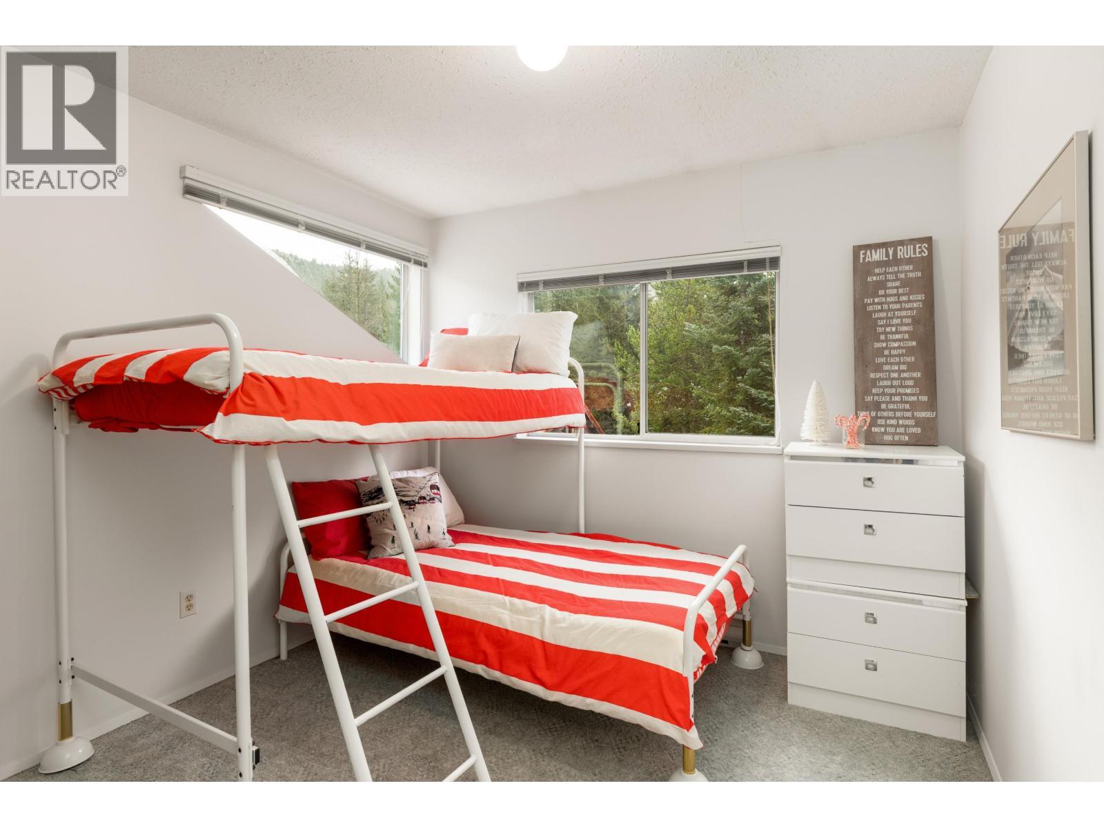 4 2134 Timber Ridge, Whistler, BC - Indoor Photo Showing Bedroom