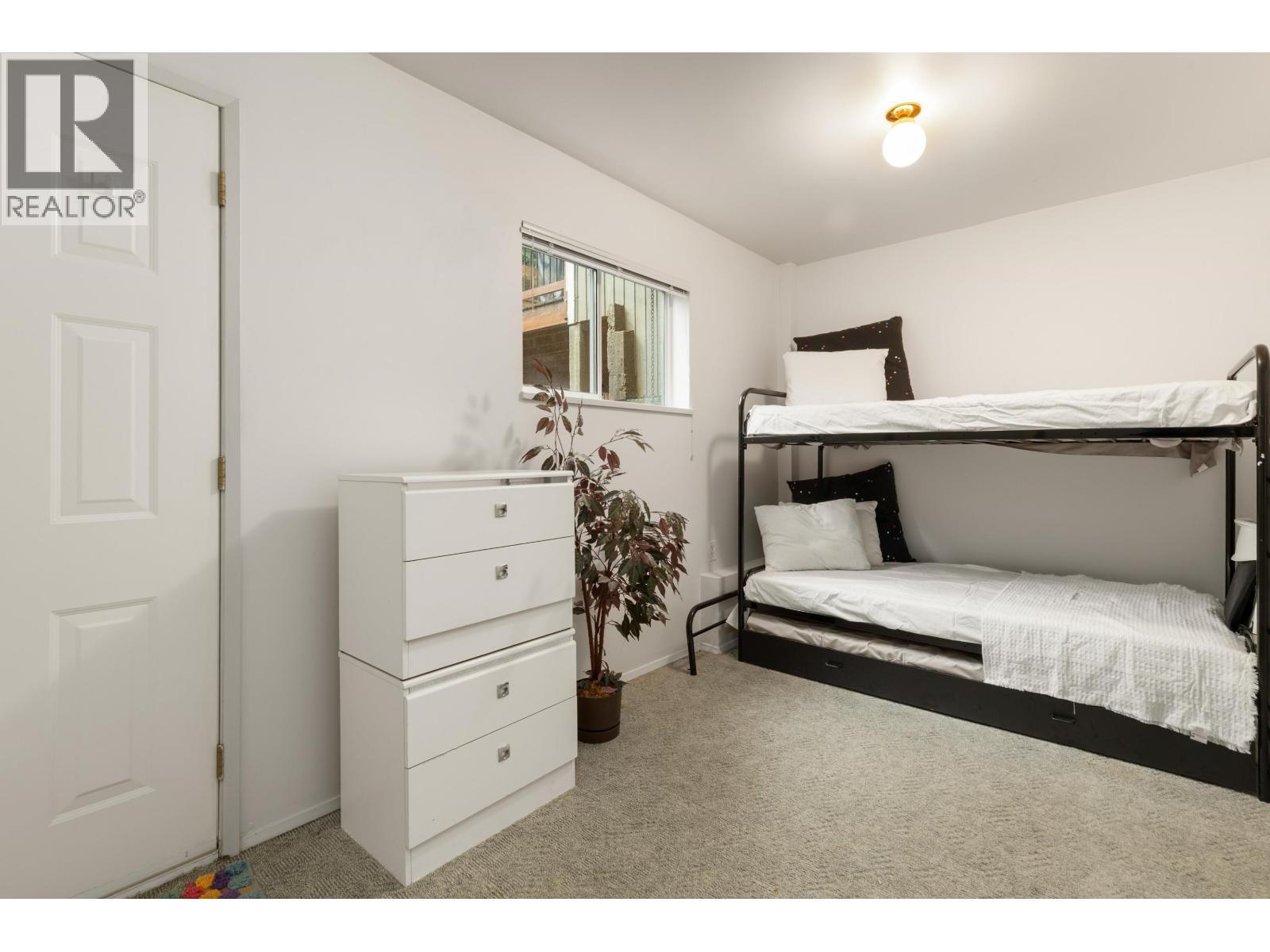 4 2134 Timber Ridge, Whistler, BC - Indoor Photo Showing Bedroom