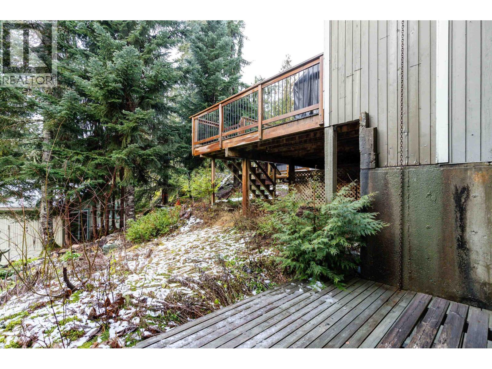 4 2134 Timber Ridge, Whistler, BC - Outdoor With Deck Patio Veranda