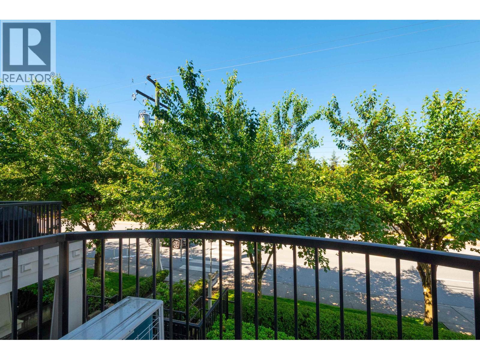 202 12090 227 Street, Maple Ridge, BC - Outdoor