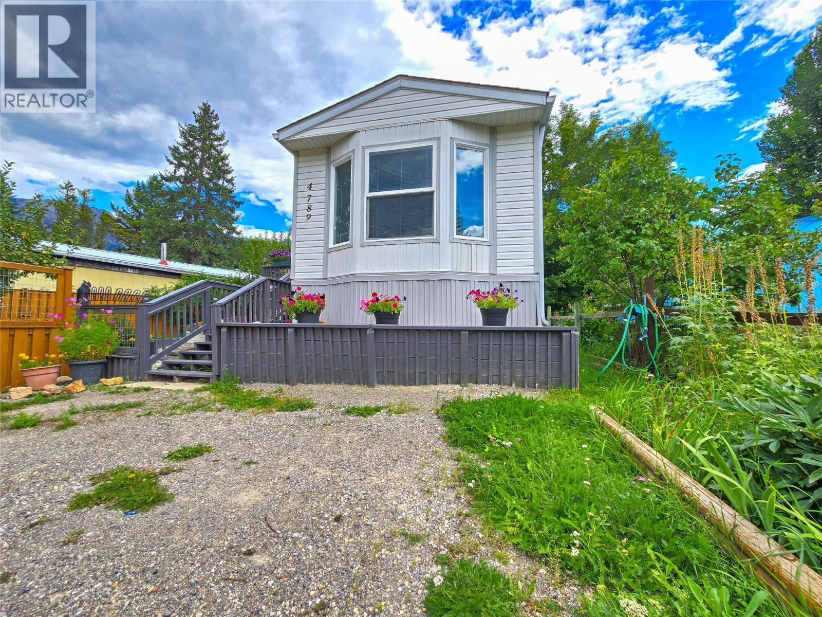 4789 Riverview Drive, Edgewater, BC