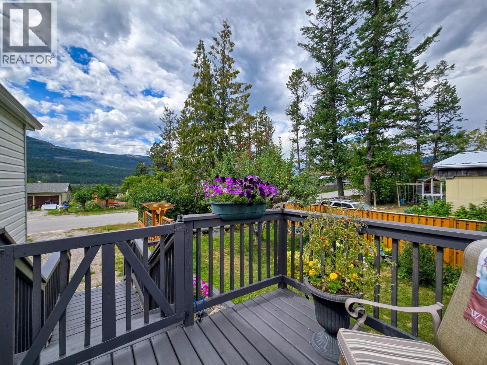4789 Riverview Drive, Edgewater, BC