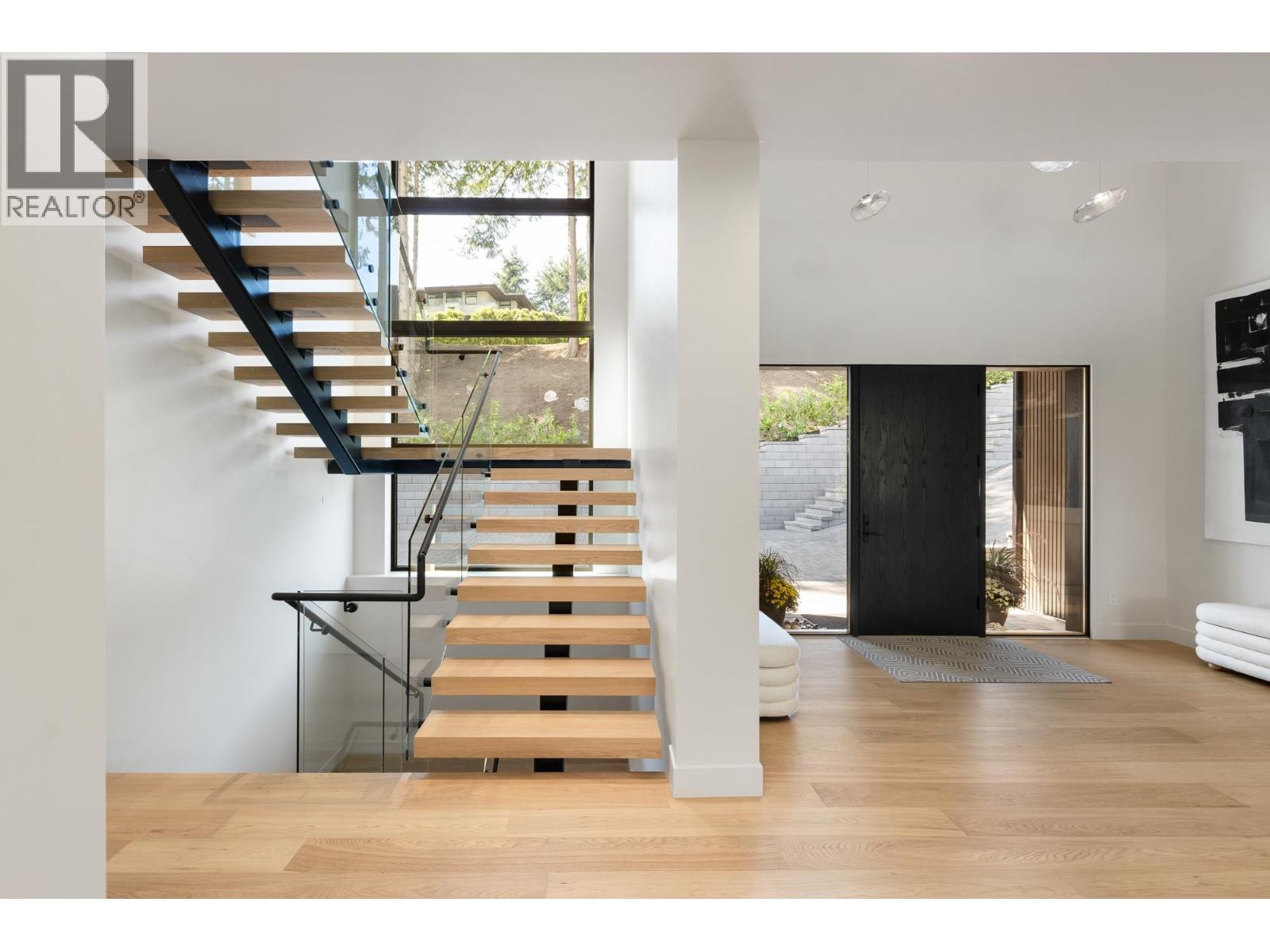 620 Kenwood Road, West Vancouver, BC - Indoor Photo Showing Other Room