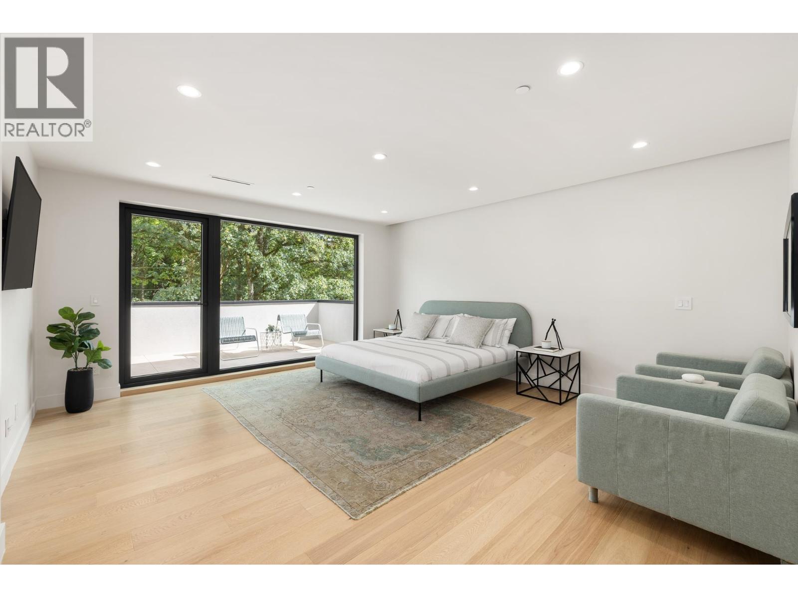 620 Kenwood Road, West Vancouver, BC - Indoor