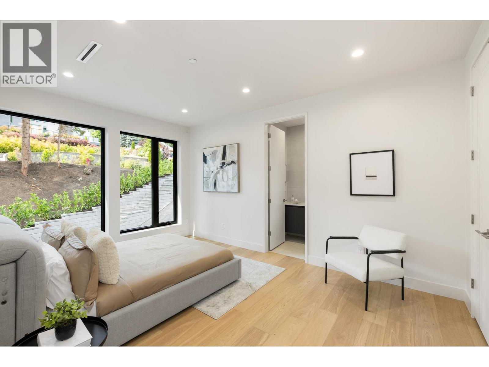 620 Kenwood Road, West Vancouver, BC - Indoor Photo Showing Bedroom