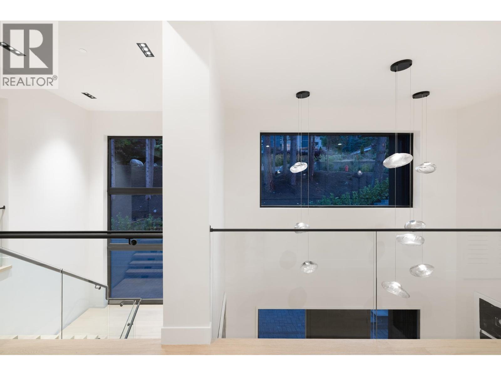 620 Kenwood Road, West Vancouver, BC - Indoor