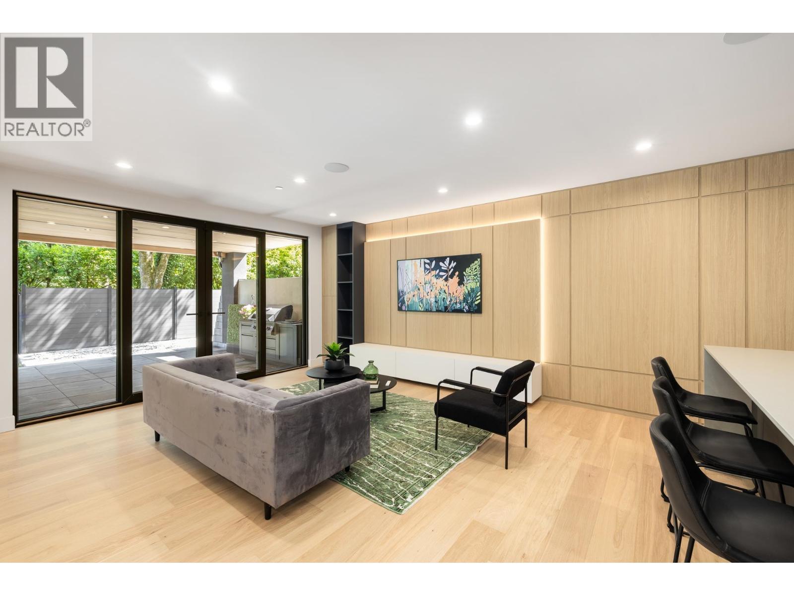 620 Kenwood Road, West Vancouver, BC - Indoor