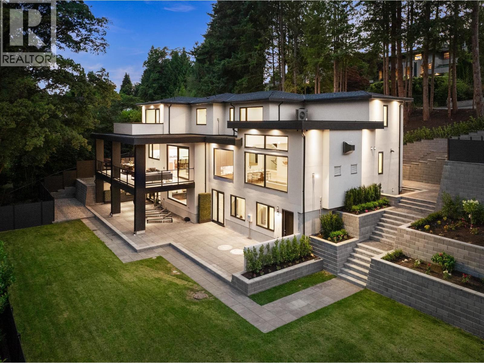 620 Kenwood Road, West Vancouver, BC - Outdoor With Deck Patio Veranda