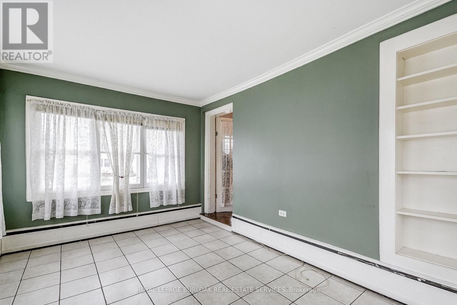 203 Broad Street W, Haldimand, ON - Indoor Photo Showing Other Room