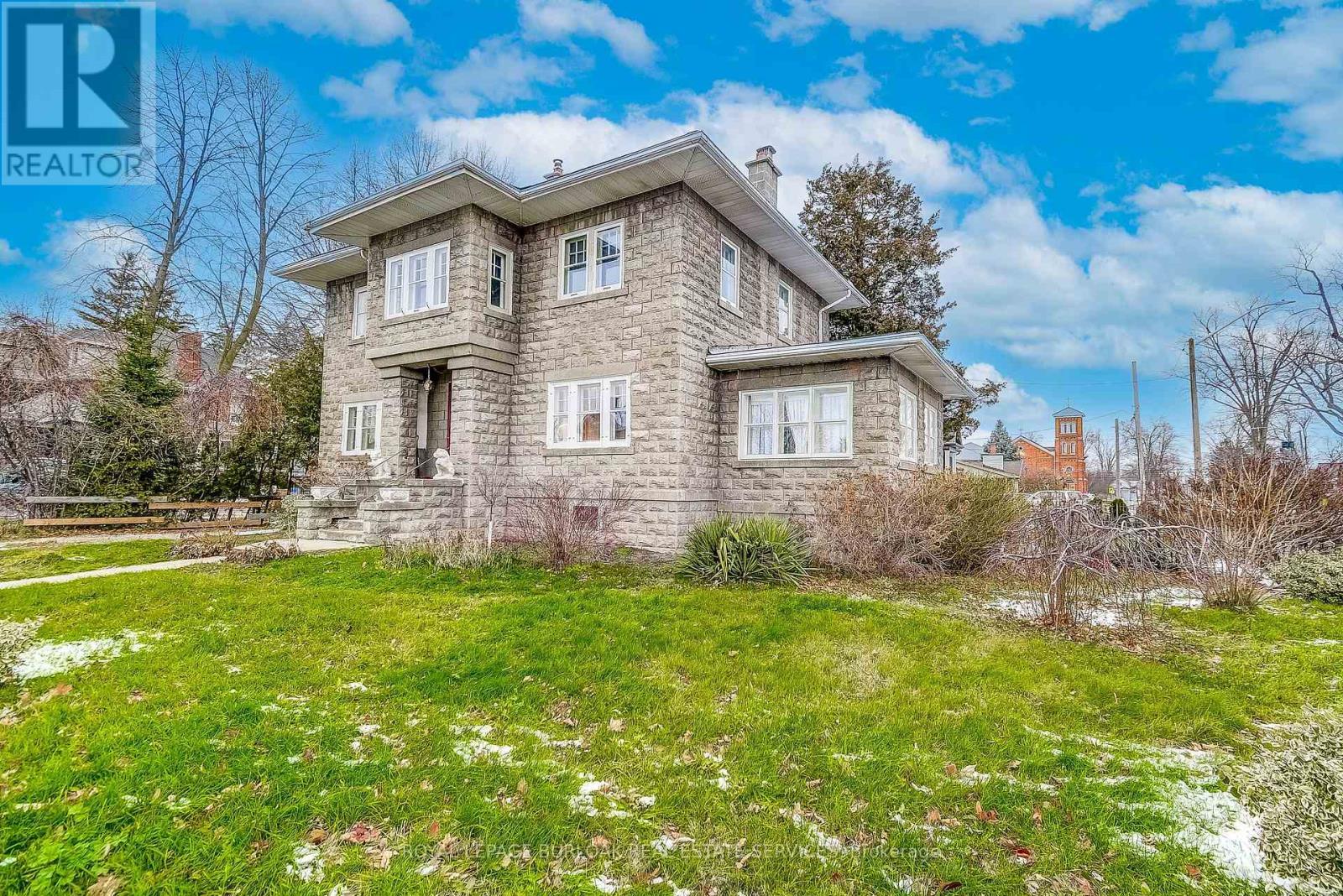 203 Broad Street W, Haldimand, ON - Outdoor