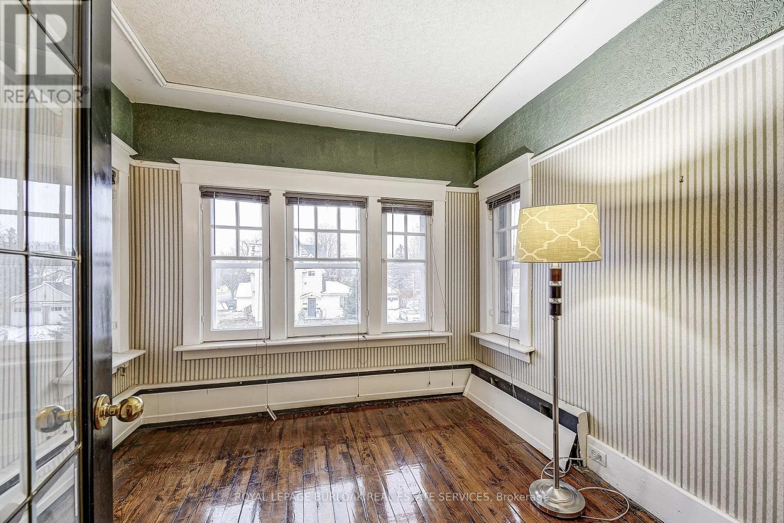 203 Broad Street W, Haldimand, ON - Indoor Photo Showing Other Room