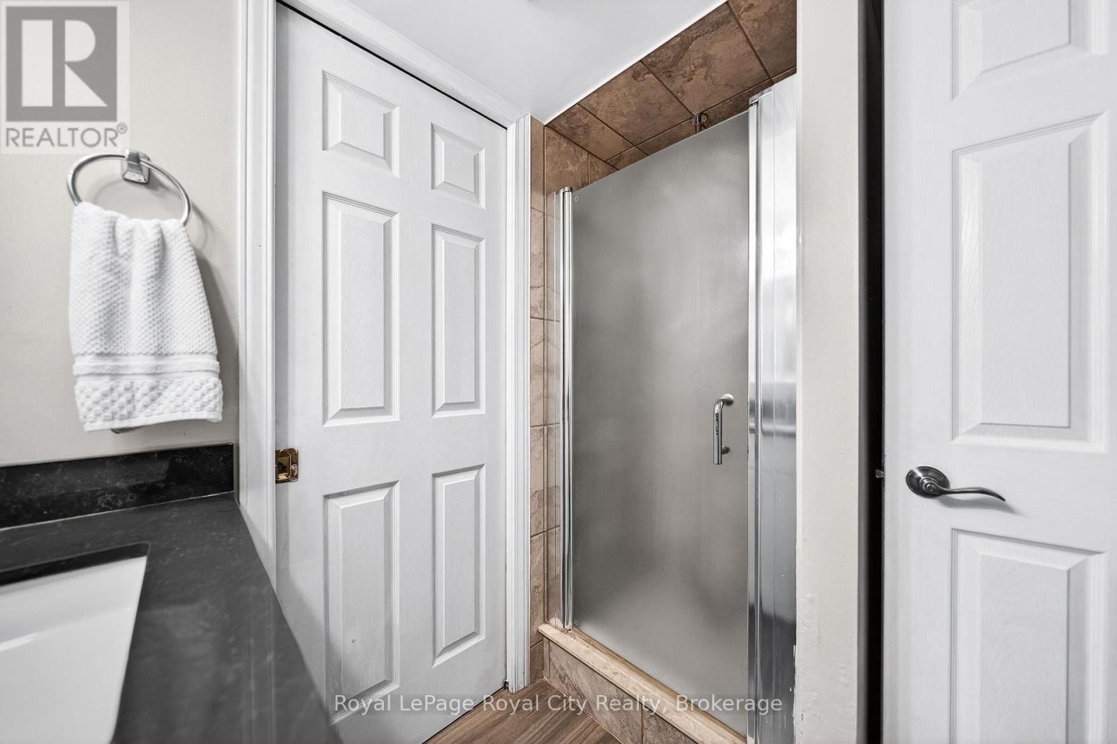 701 - 281 Bristol Street, Guelph (Junction/Onward Willow), ON - Indoor Photo Showing Other Room