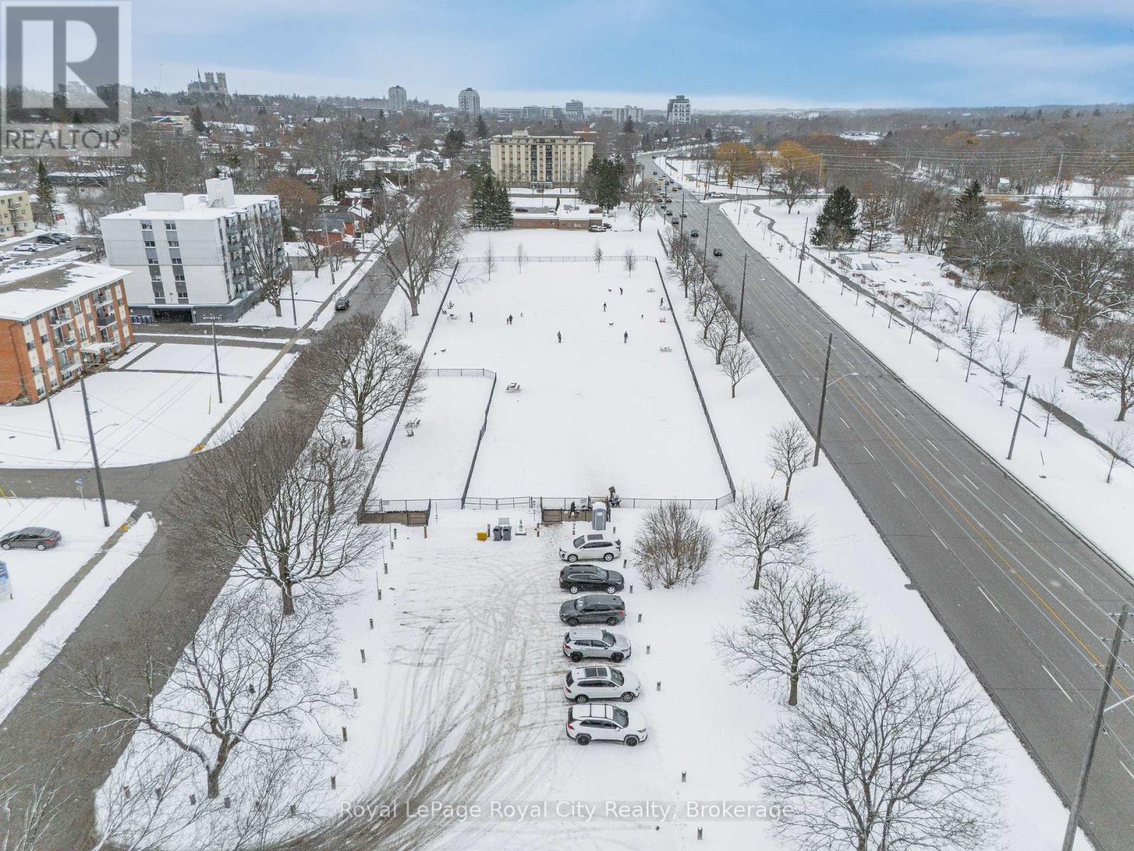 701 - 281 Bristol Street, Guelph (Junction/Onward Willow), ON - Outdoor With View
