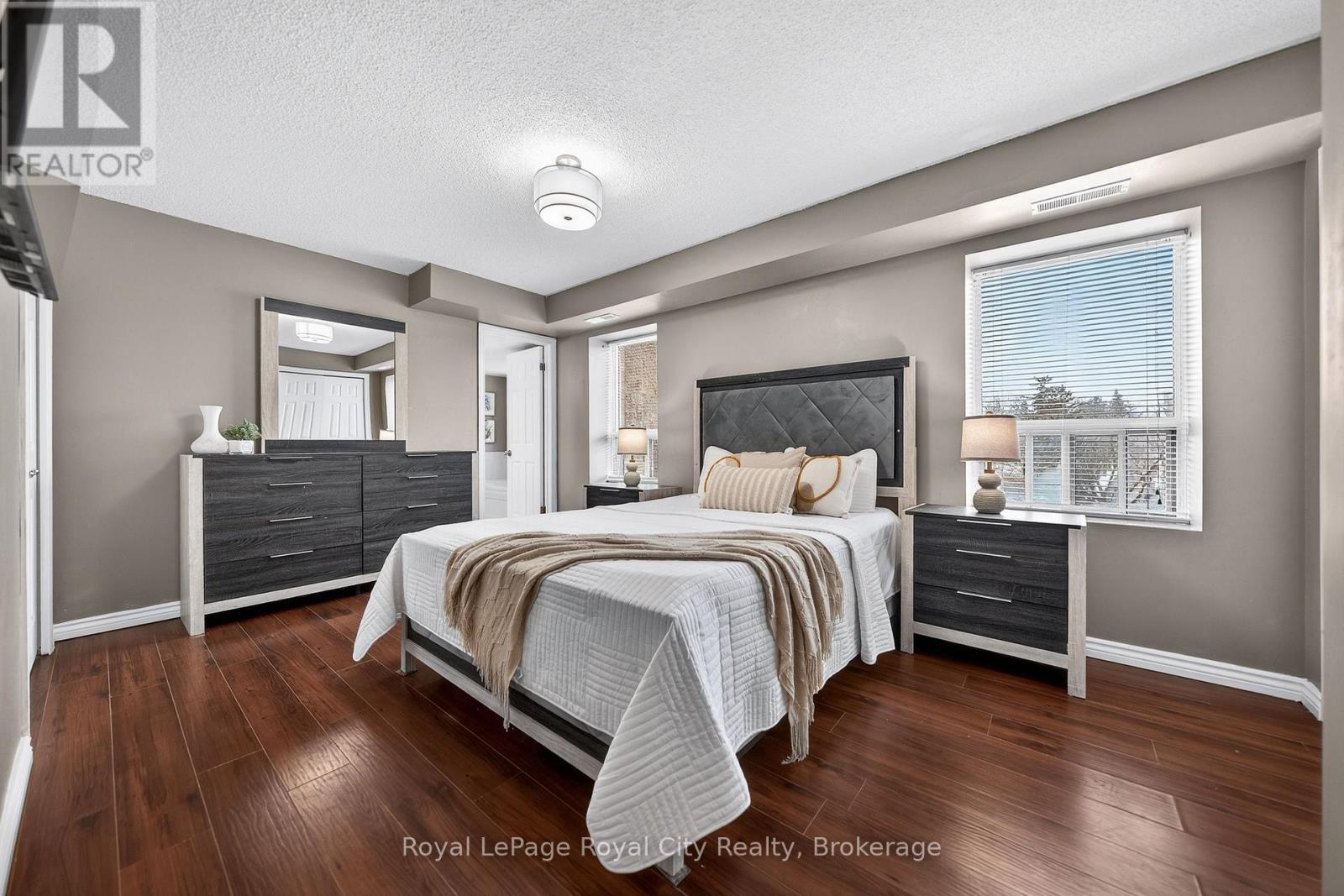 701 - 281 Bristol Street, Guelph (Junction/Onward Willow), ON - Indoor Photo Showing Bedroom