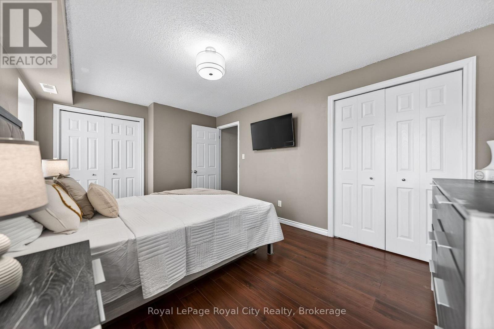 701 - 281 Bristol Street, Guelph (Junction/Onward Willow), ON - Indoor Photo Showing Bedroom
