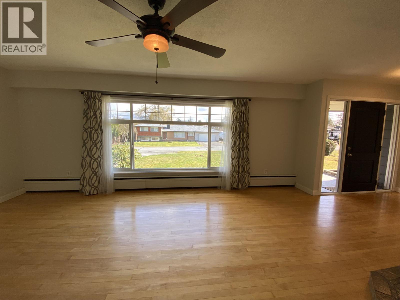 Main House 12085 York Street, Maple Ridge, BC - Indoor