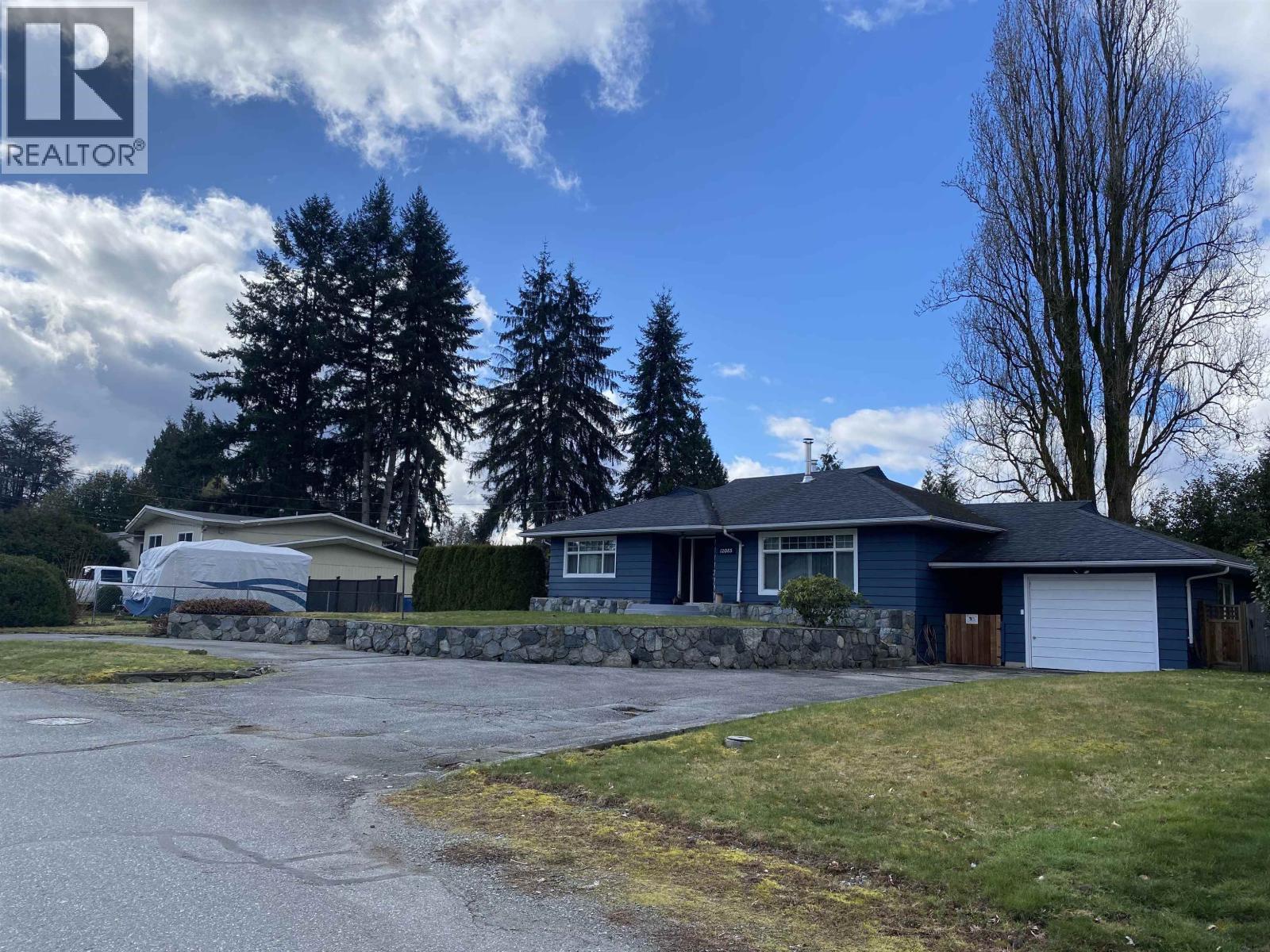 Main House 12085 York Street, Maple Ridge, BC - Outdoor