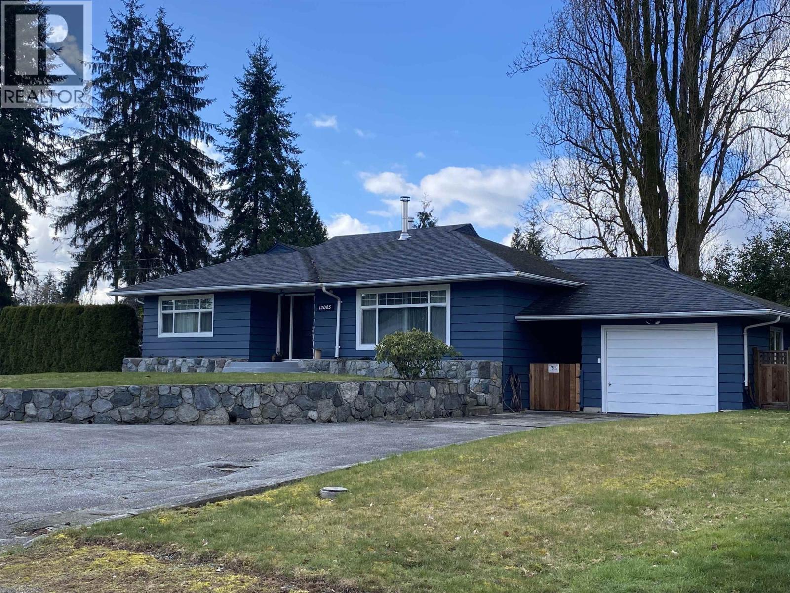 Main House 12085 York Street, Maple Ridge, BC - Outdoor