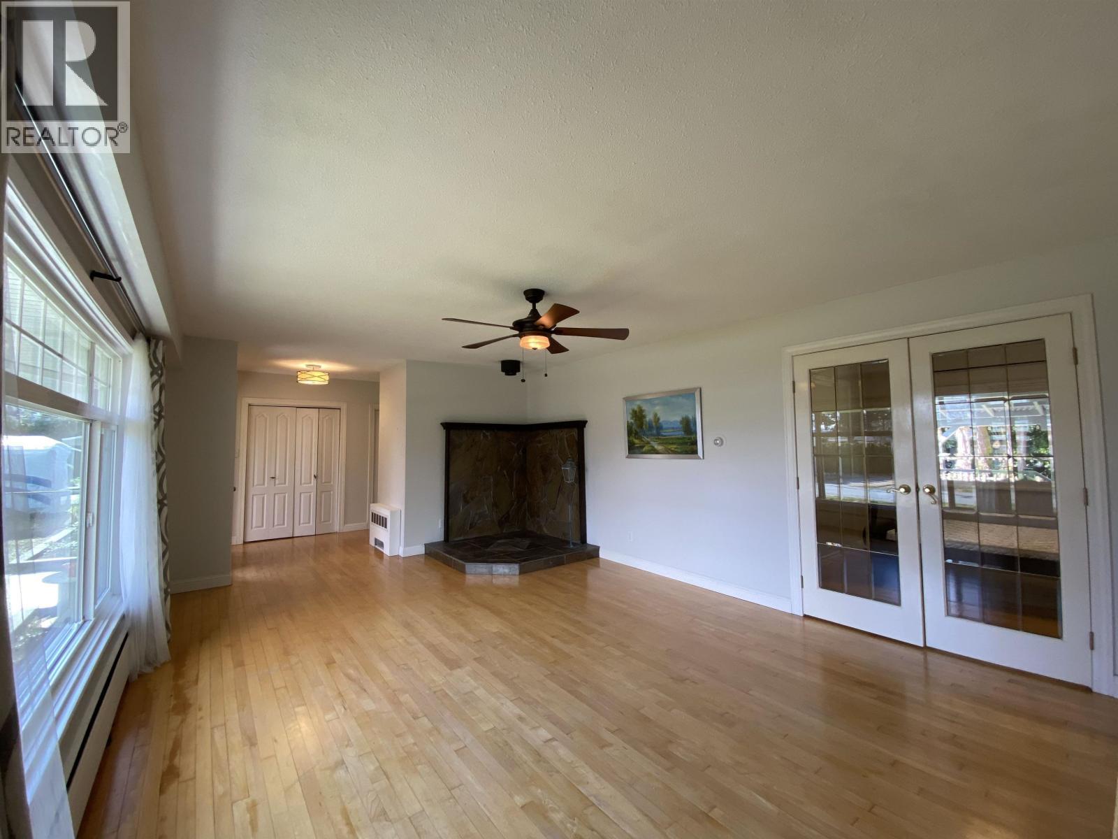 Main House 12085 York Street, Maple Ridge, BC - Indoor Photo Showing Other Room